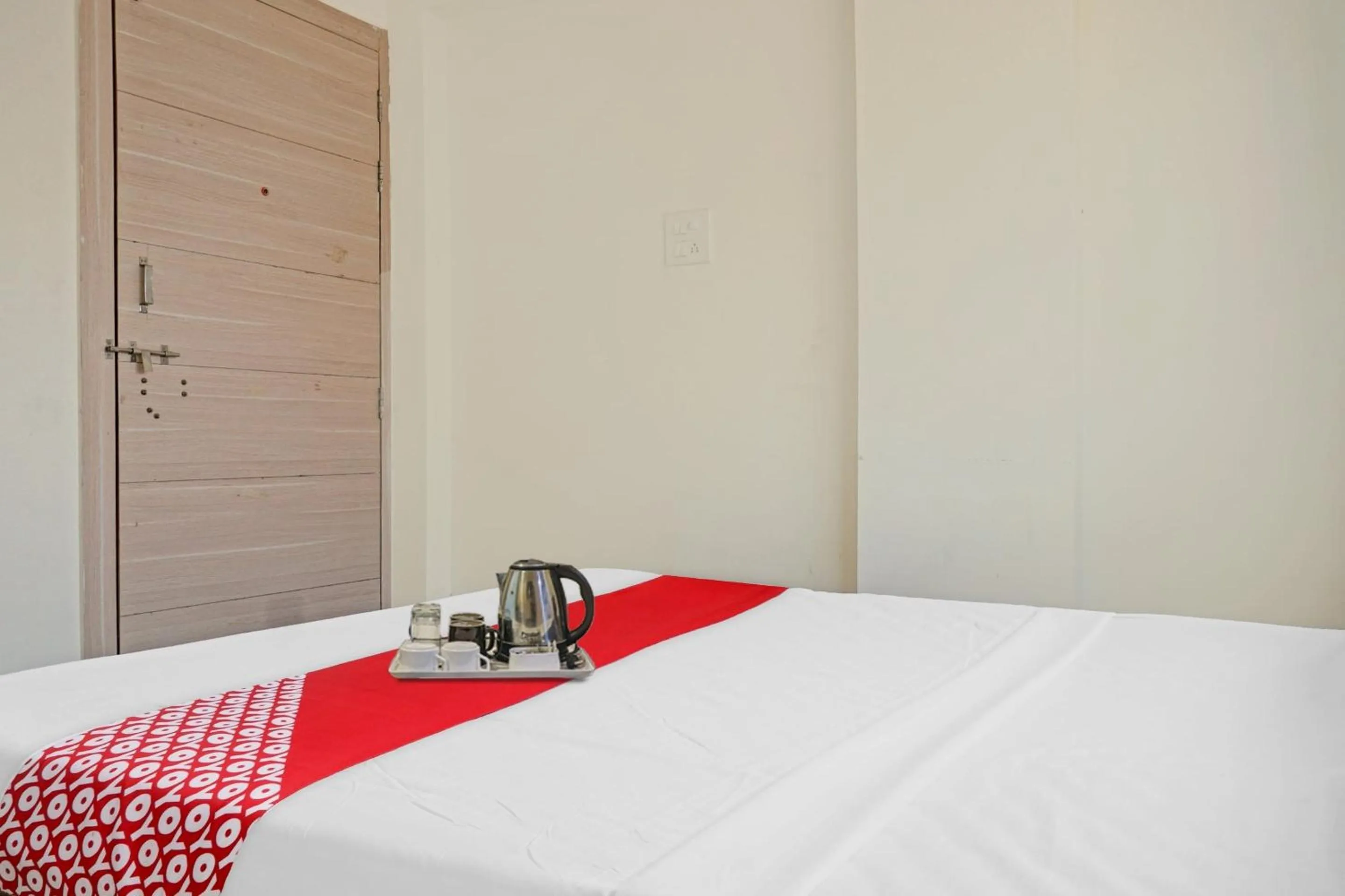 Bedroom, Bed in SPOT ON Swarg Executive Paradise Near Fun Time Multiplex