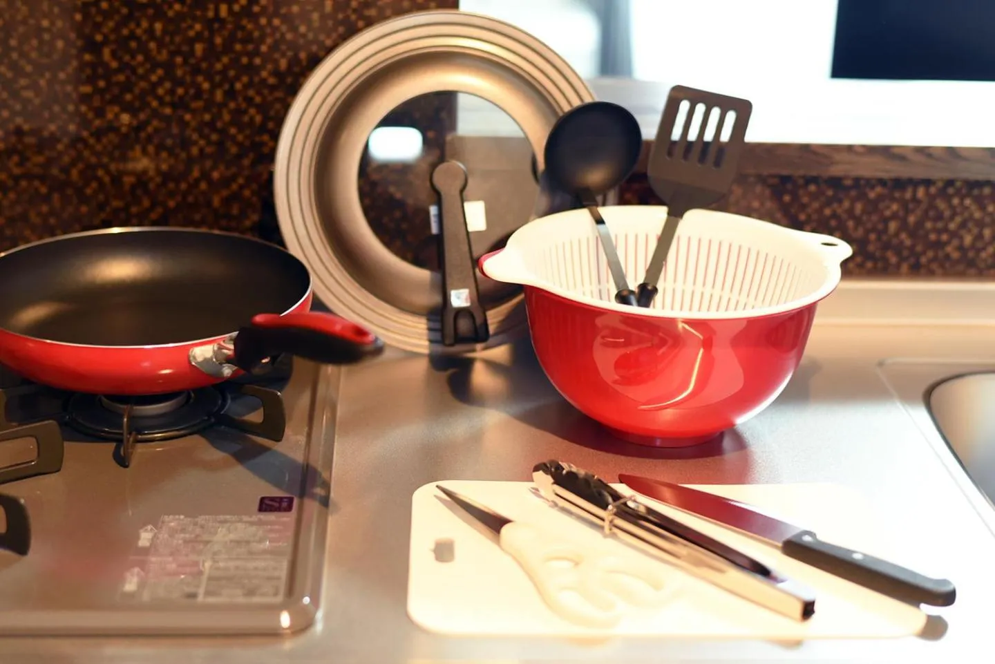 Kitchen or kitchenette in Sun Court Maruyama Garden Hills