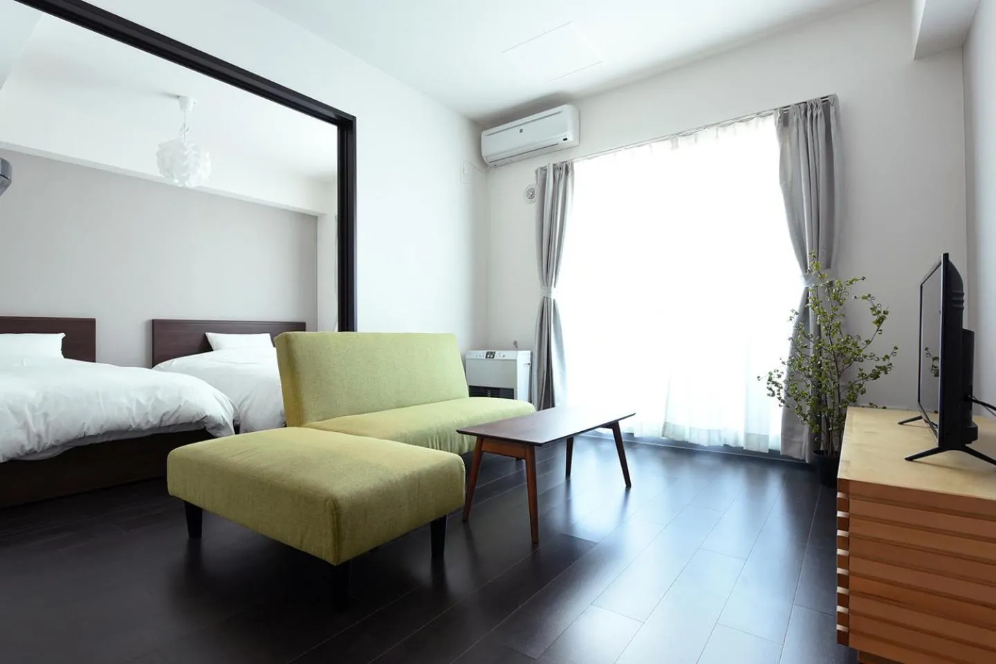 TV and multimedia, Bed in Sun Court Maruyama Garden Hills