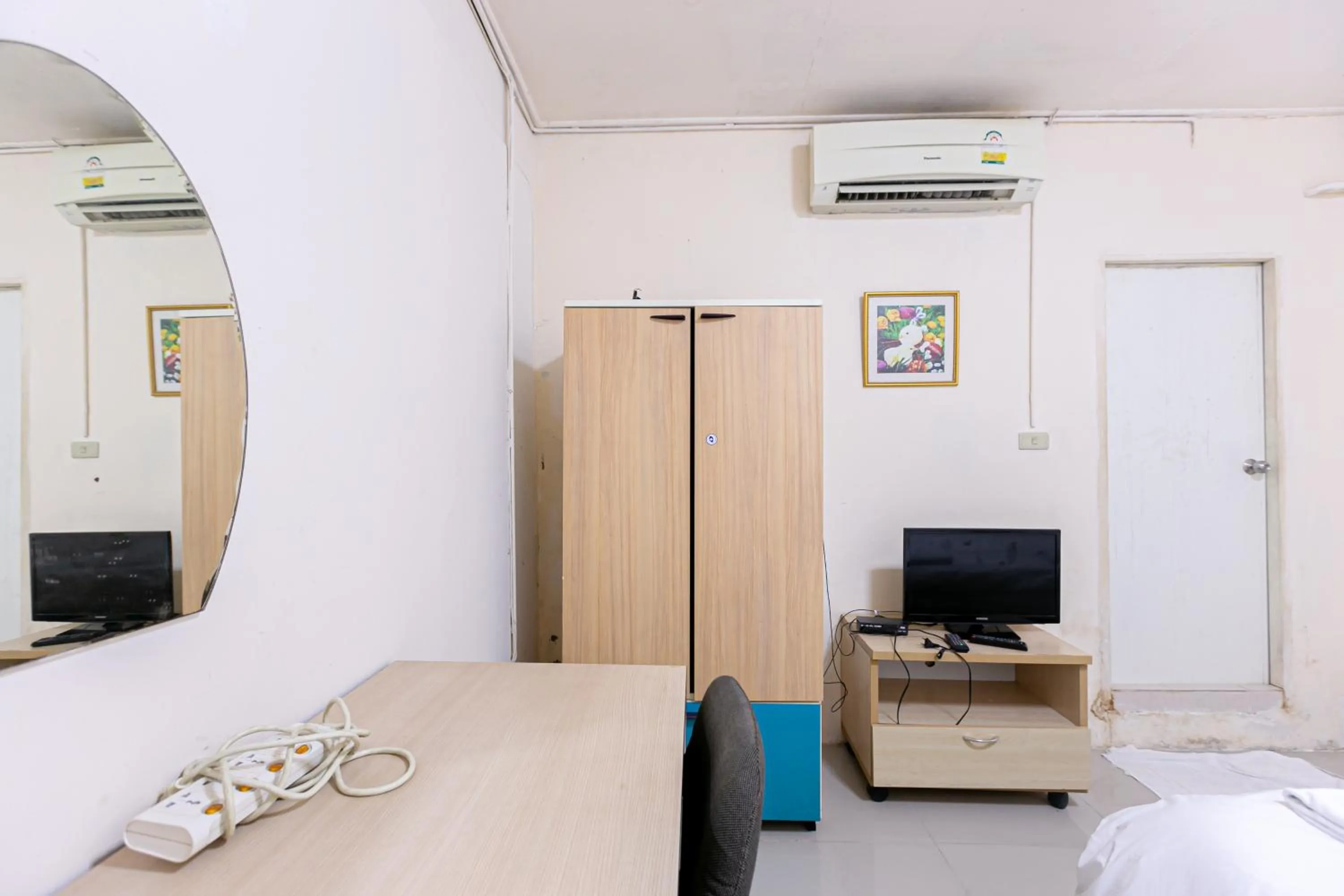 Bed in Freesia Saladaeng Silom Apartments