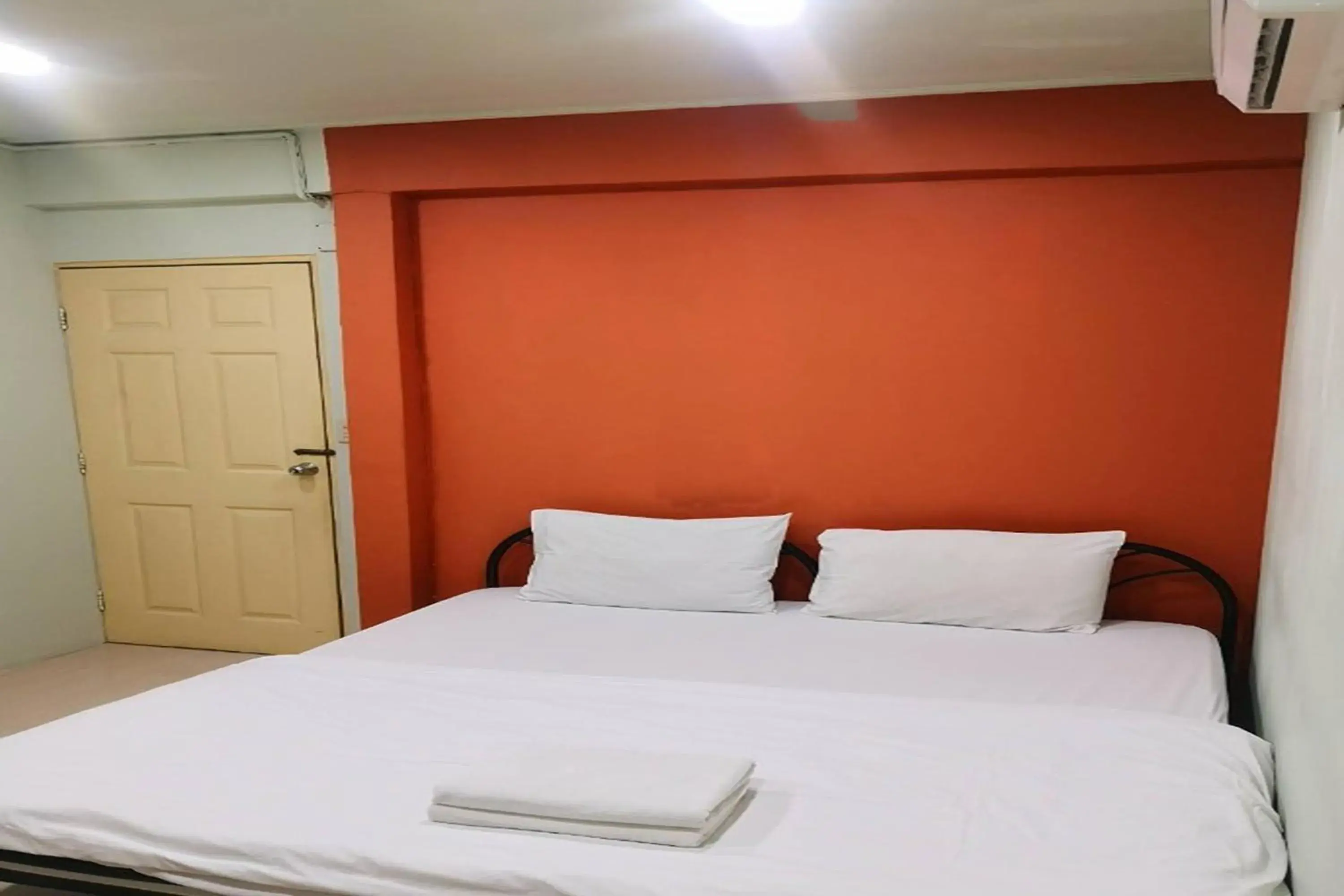 Bed in Freesia Saladaeng Silom Apartments Bed in Freesia Saladaeng Silom Apartments