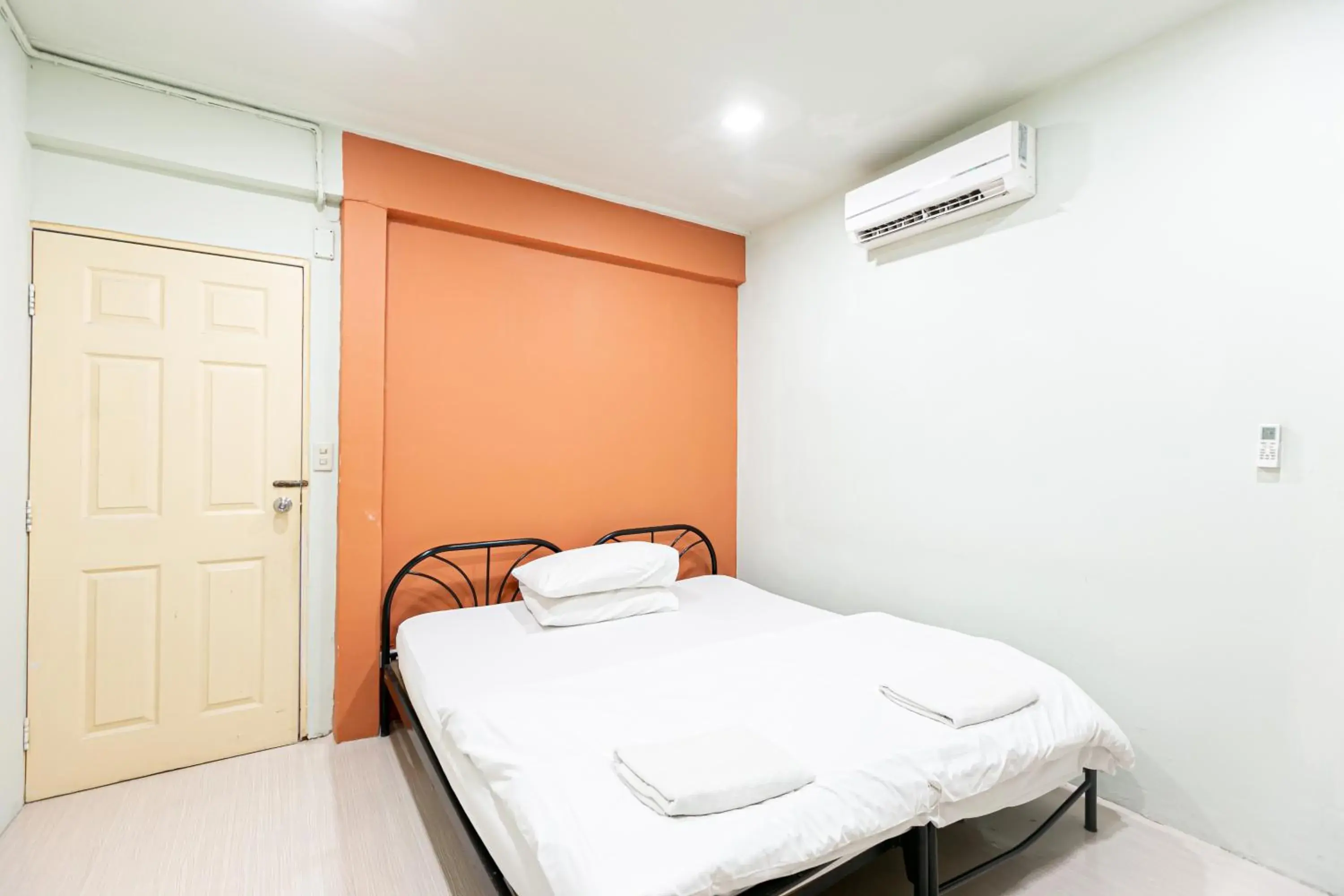 Bed in Freesia Saladaeng Silom Apartments Bed in Freesia Saladaeng Silom Apartments