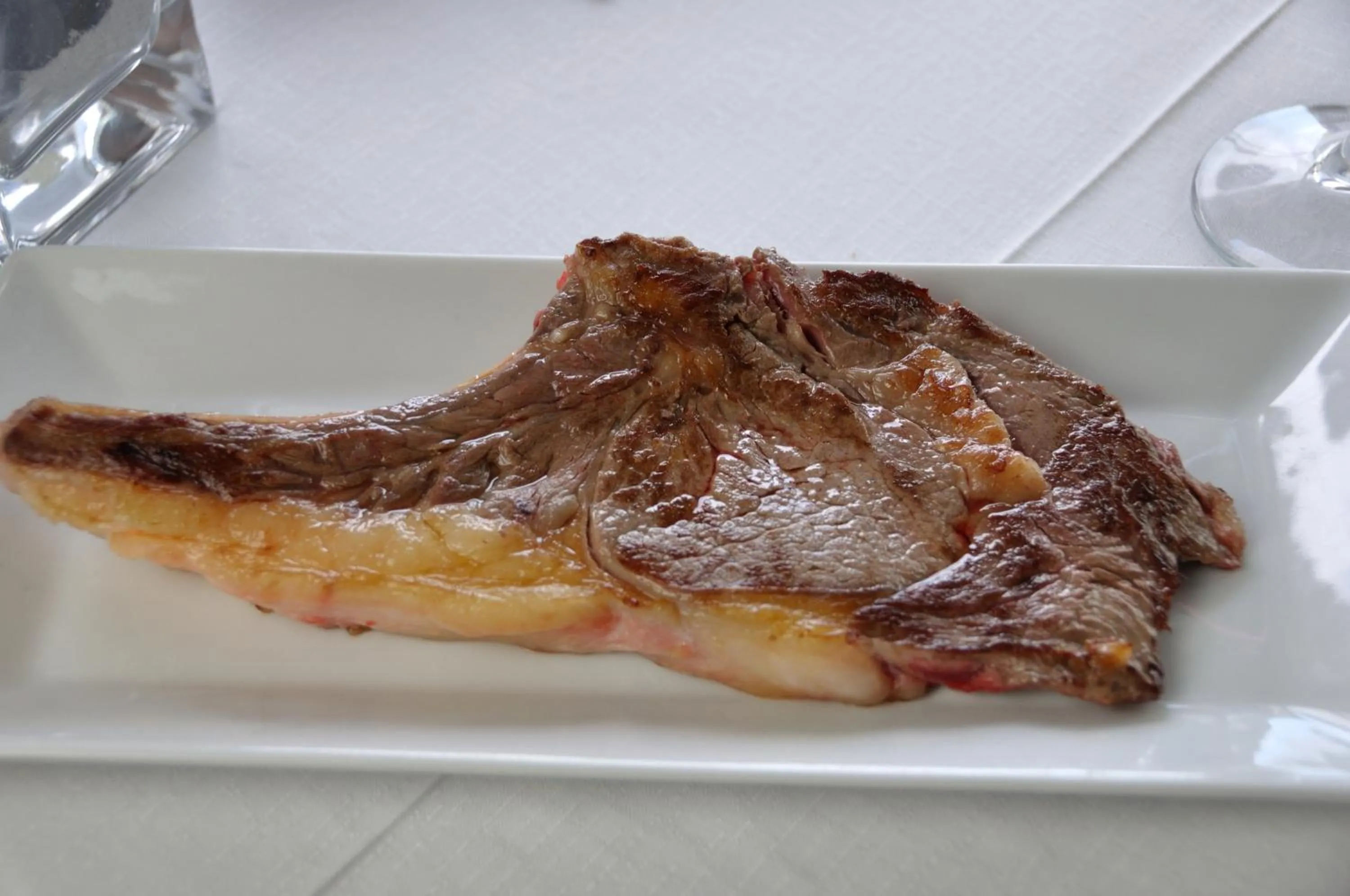 Restaurant/places to eat in Hotel Puerta Del Oriente