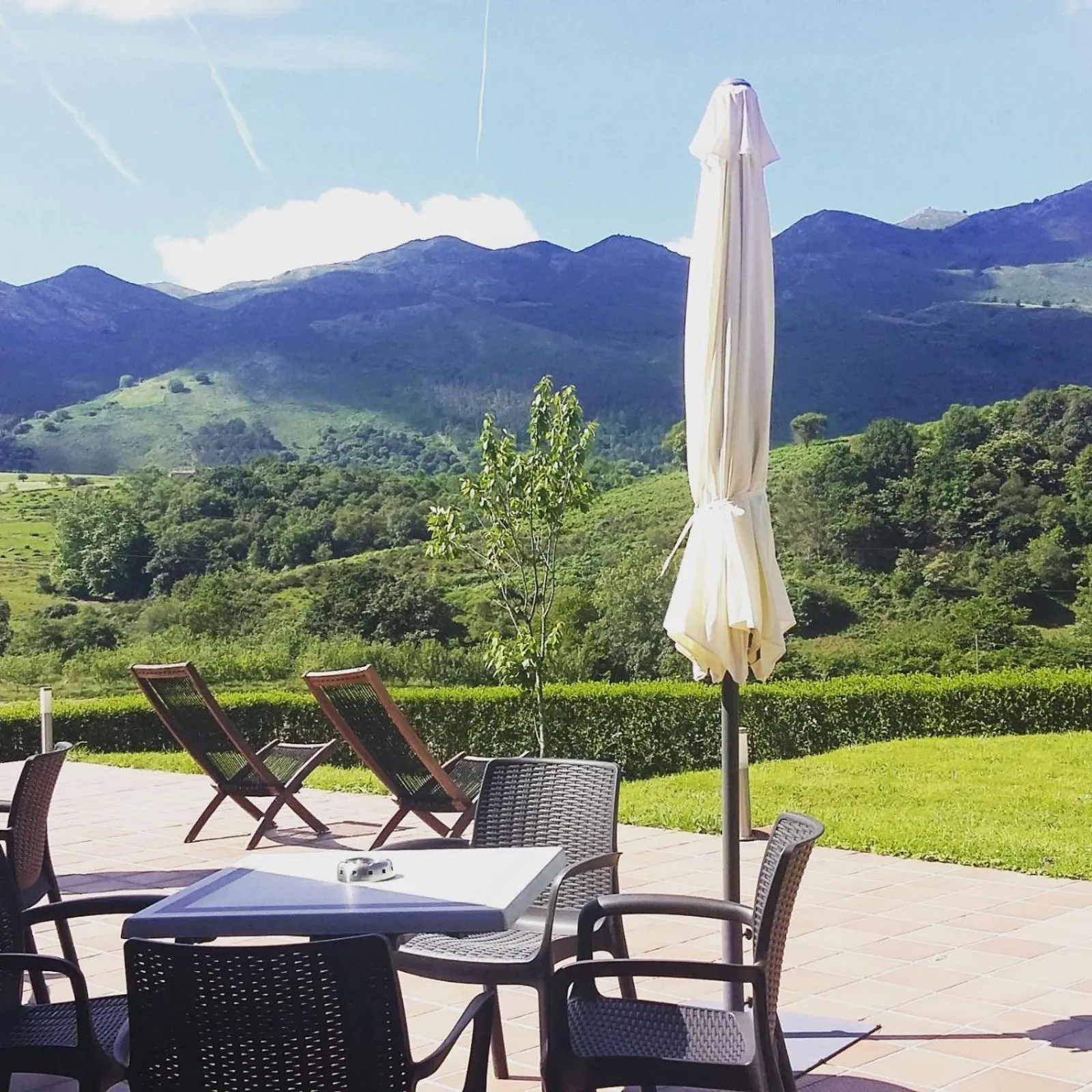 Mountain view in Hotel Puerta Del Oriente