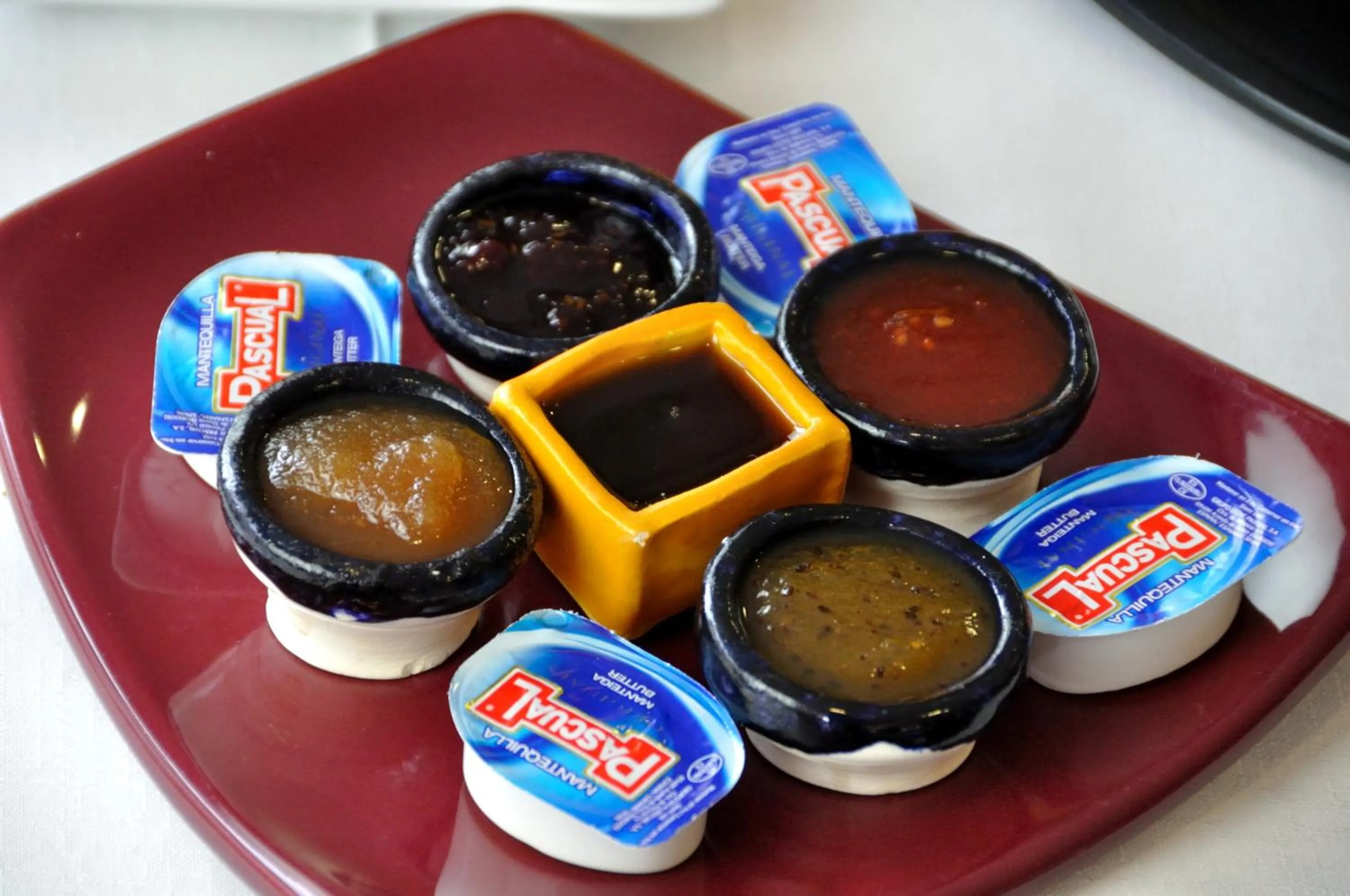 Restaurant/places to eat in Hotel Puerta Del Oriente