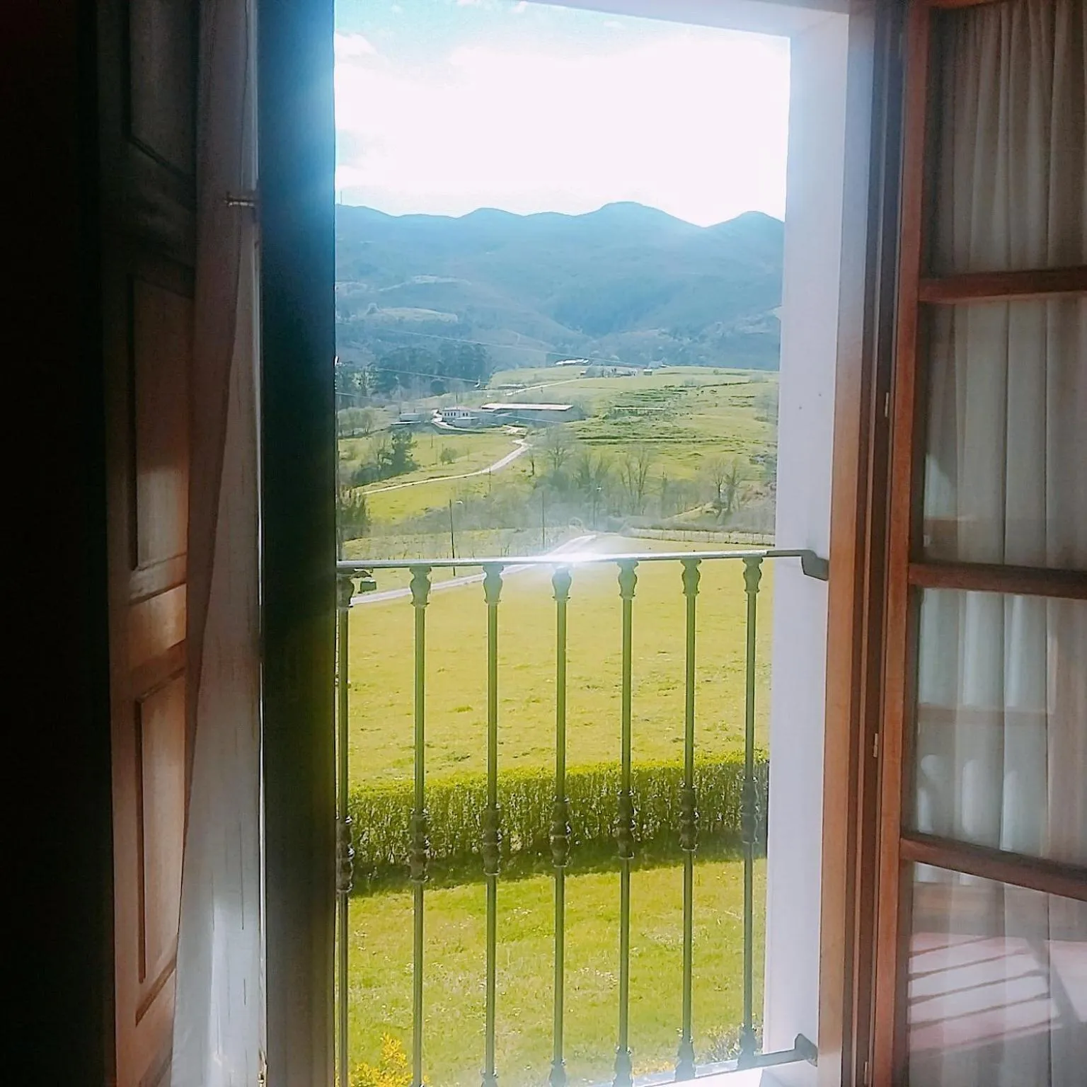 Mountain view in Hotel Puerta Del Oriente