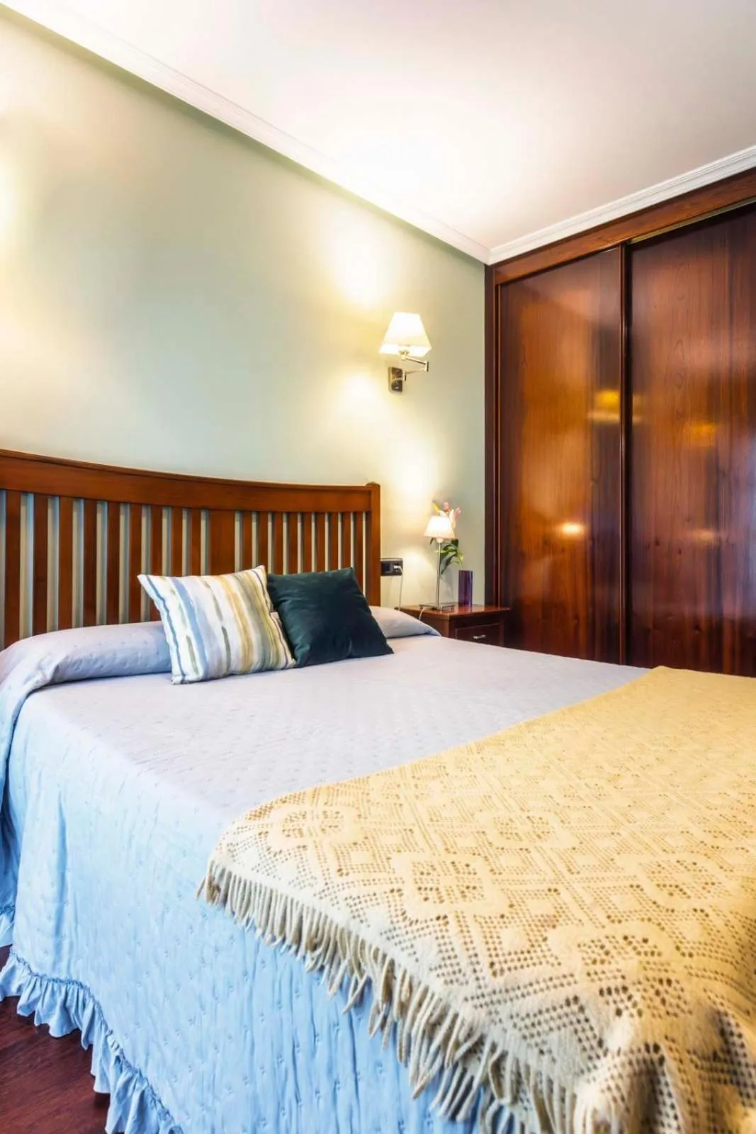 Bedroom, Bed in Hotel Puerta Del Oriente