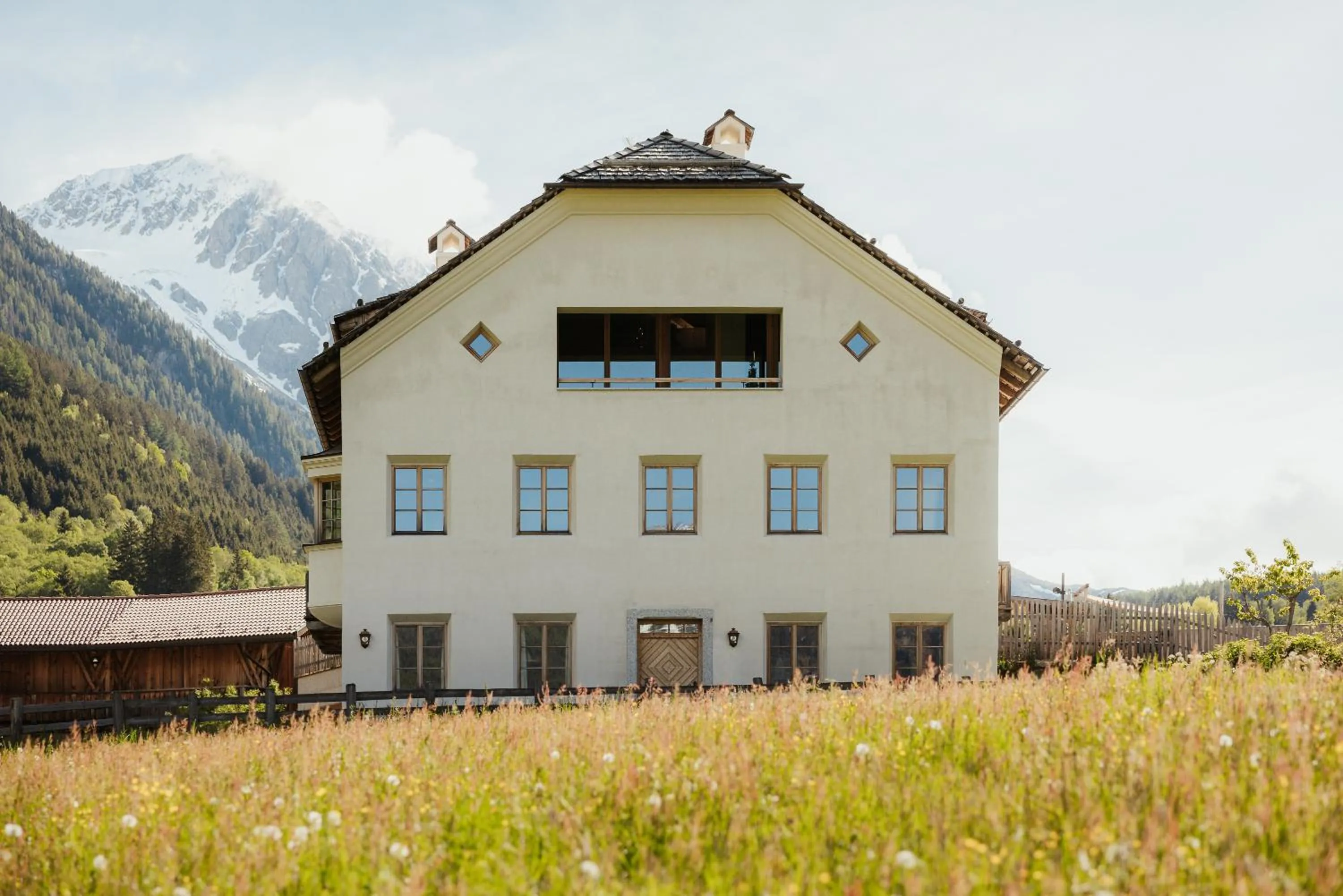 Property building in Halbwöhrerhof