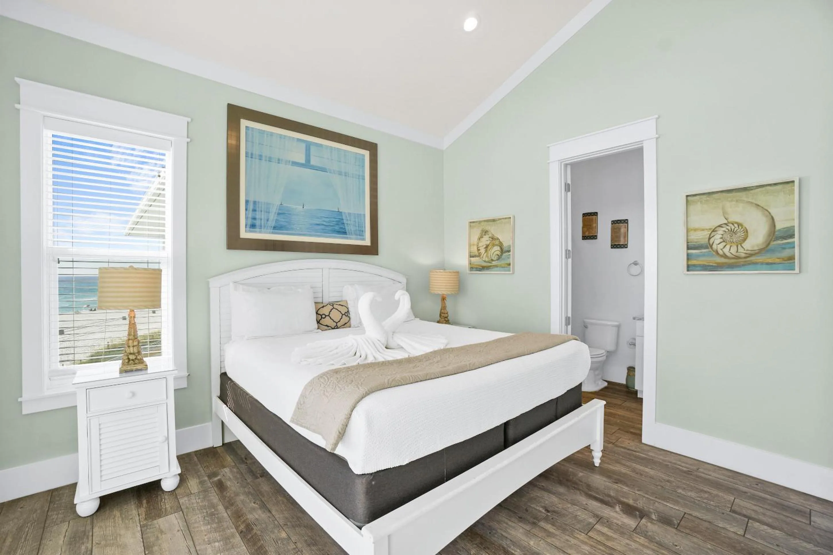 Bed in Beach House - Sweet N Salty by Panhandle Getaways