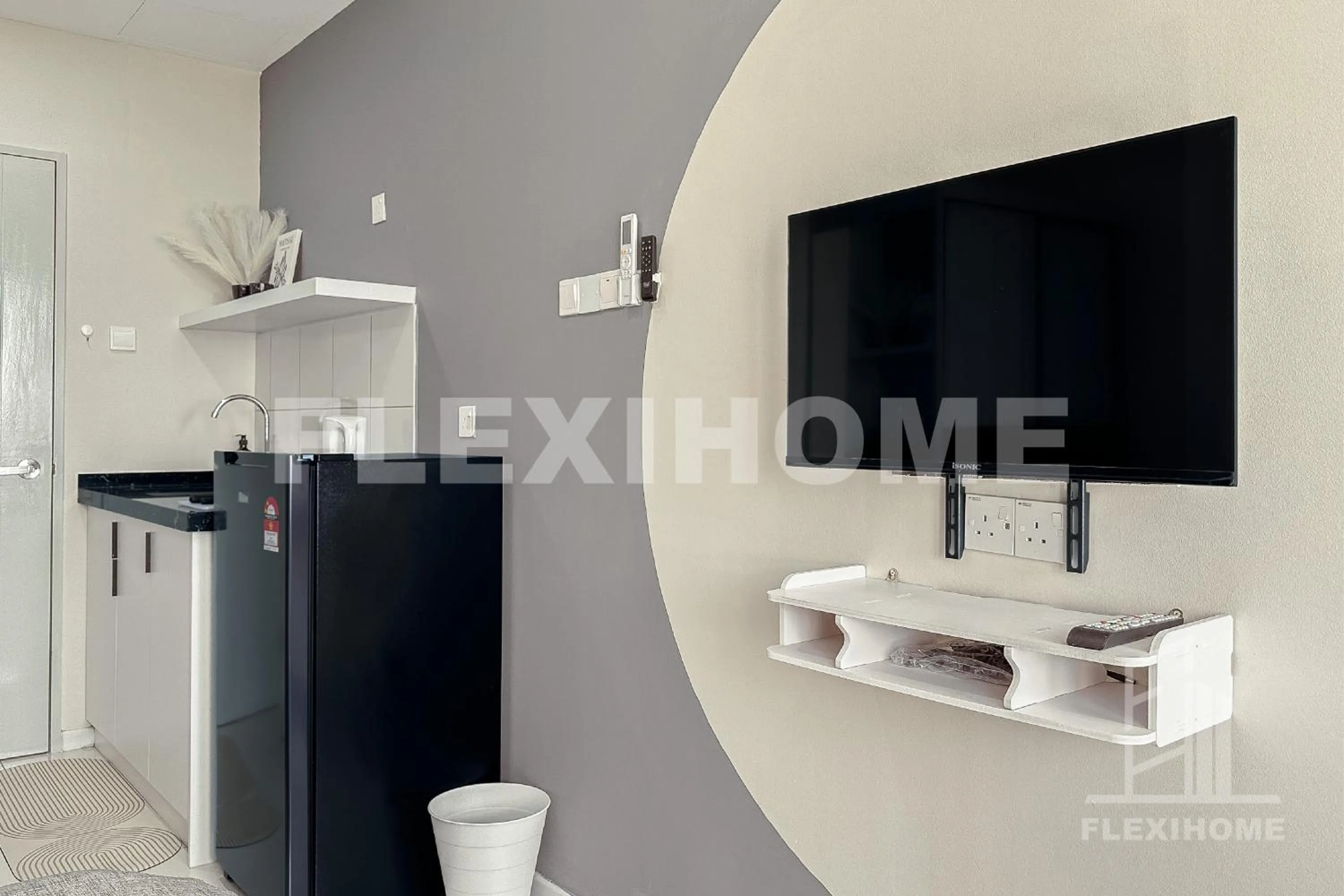 TV and multimedia in KLIA, KLIA2, Horizon Suites Sepang, Designed Studio, by Flexihome-MY