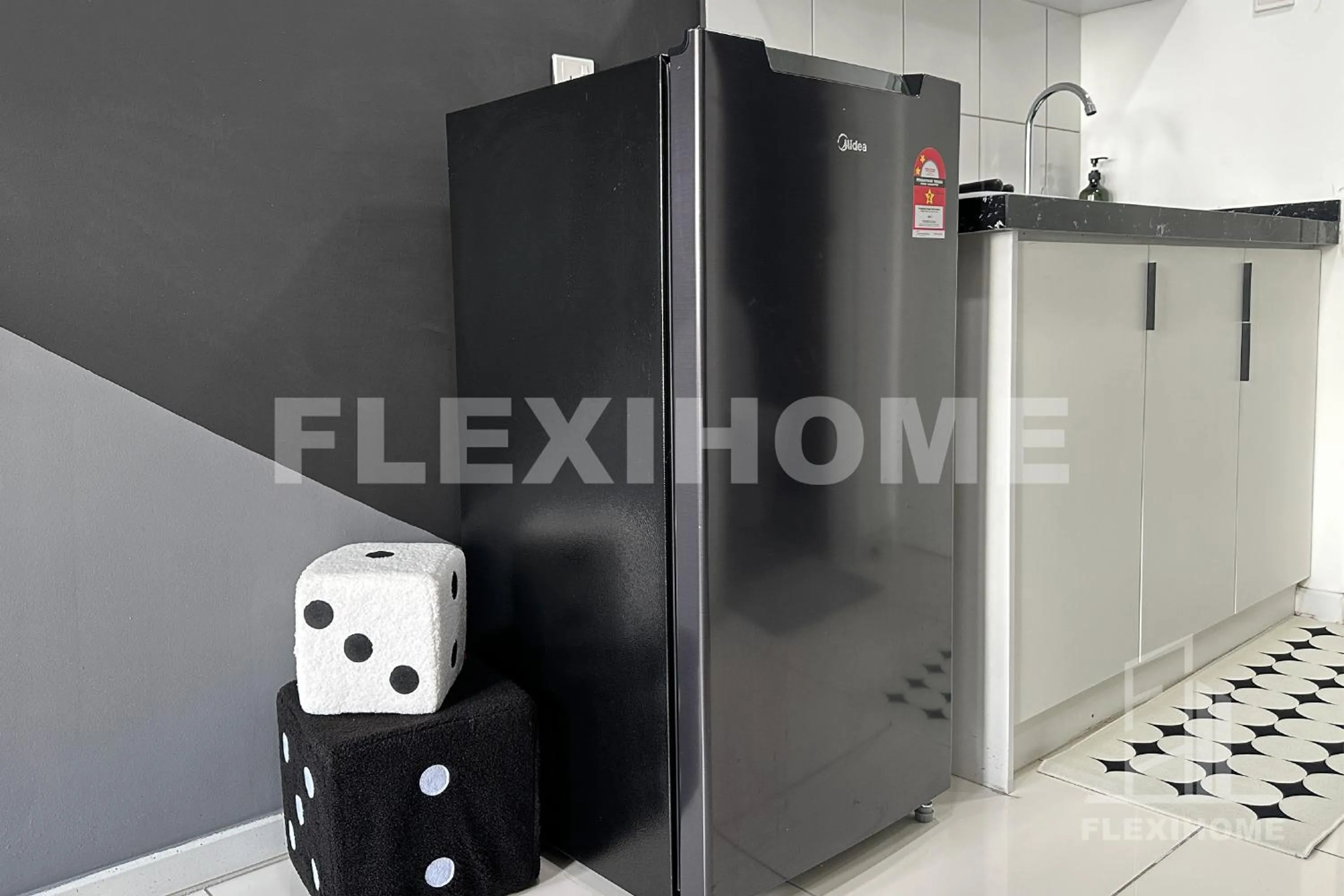 Kitchen or kitchenette in KLIA, KLIA2, Horizon Suites Sepang, Designed Studio, by Flexihome-MY