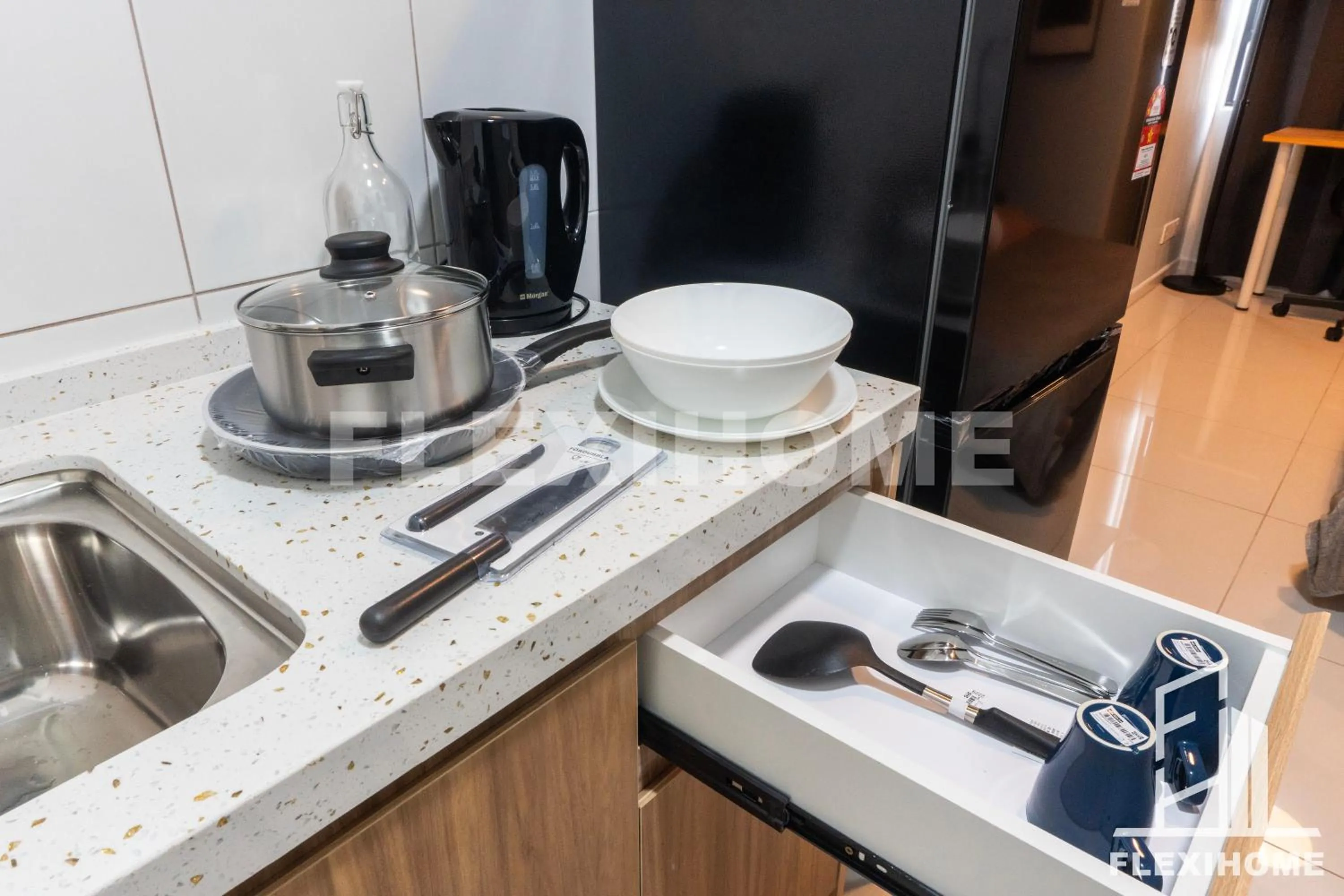 Kitchen or kitchenette in KLIA, KLIA2, Horizon Suites Sepang, Designed Studio, by Flexihome-MY