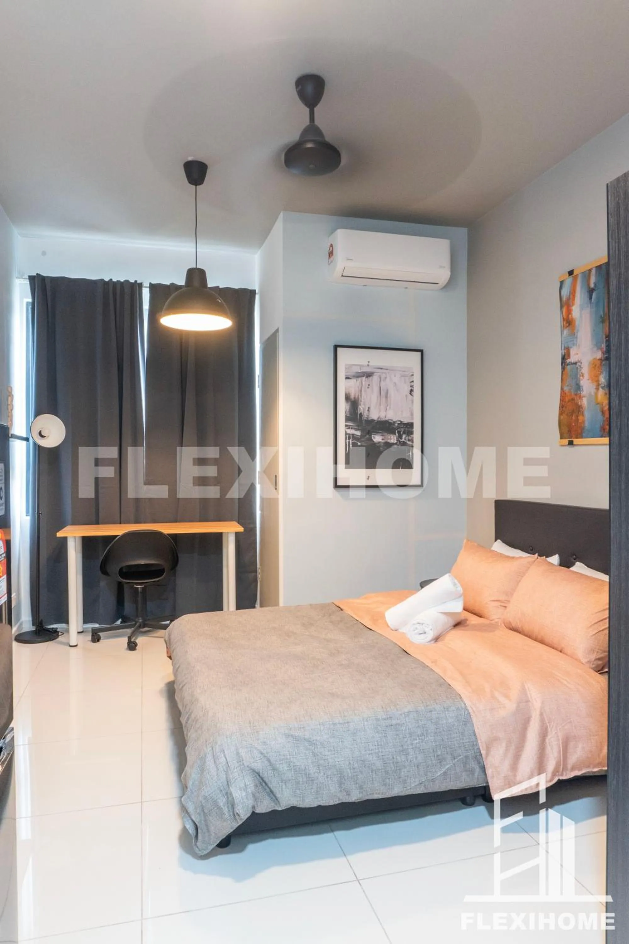 Living room, Bed in KLIA, KLIA2, Horizon Suites Sepang, Designed Studio, by Flexihome-MY