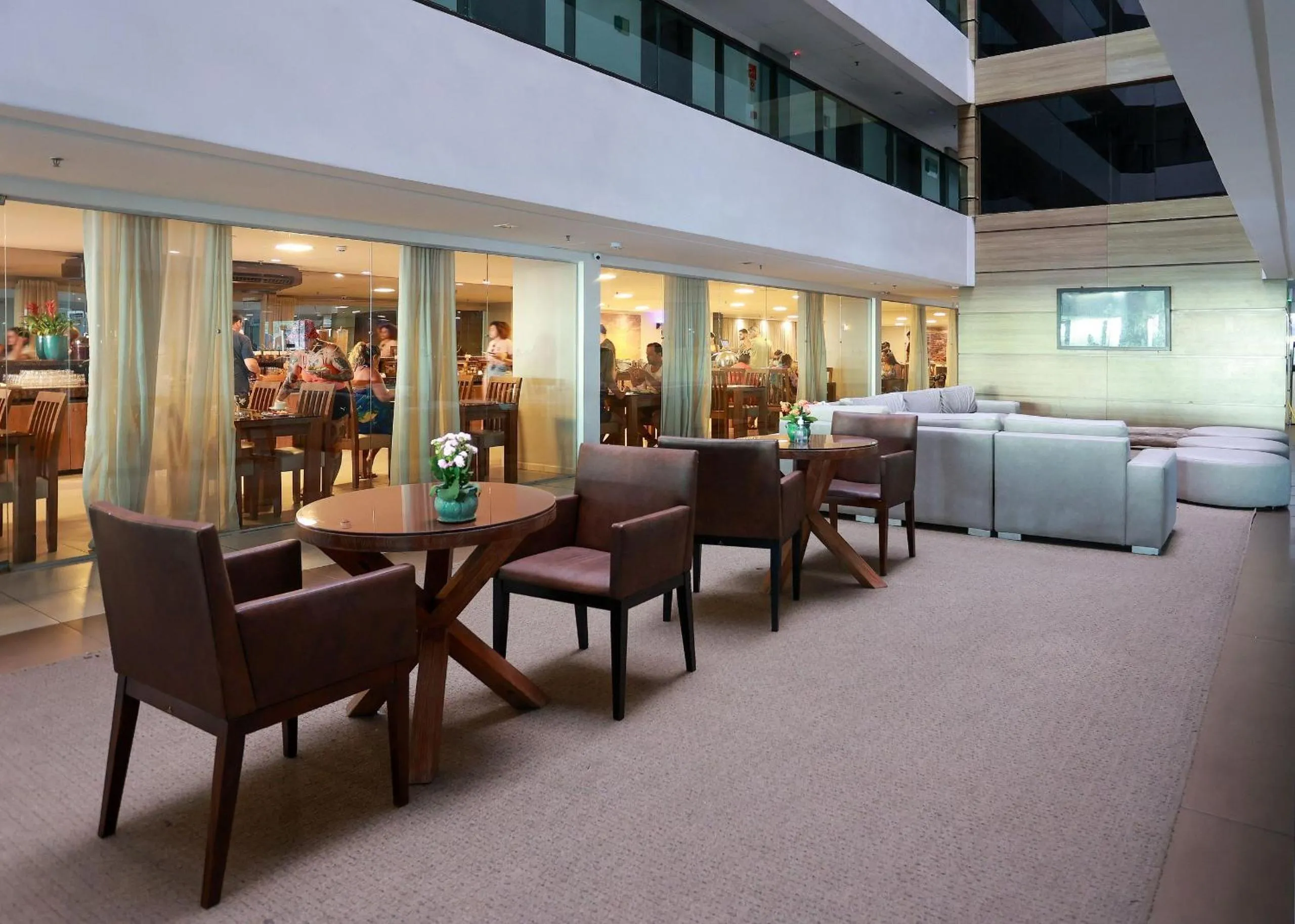 Restaurant/places to eat in Ritz Suítes-Maceió, Flat a Beira mar de temporada