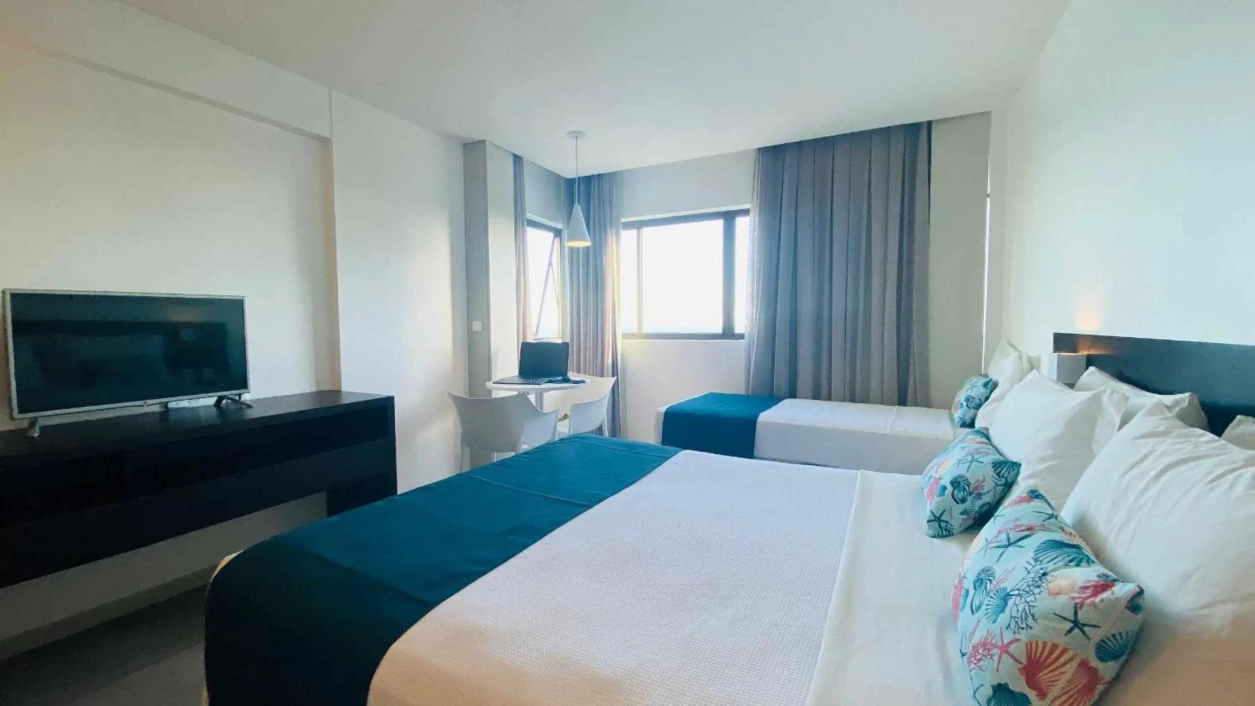 Photo of the whole room, Bed in Ritz Suítes-Maceió, Flat a Beira mar de temporada