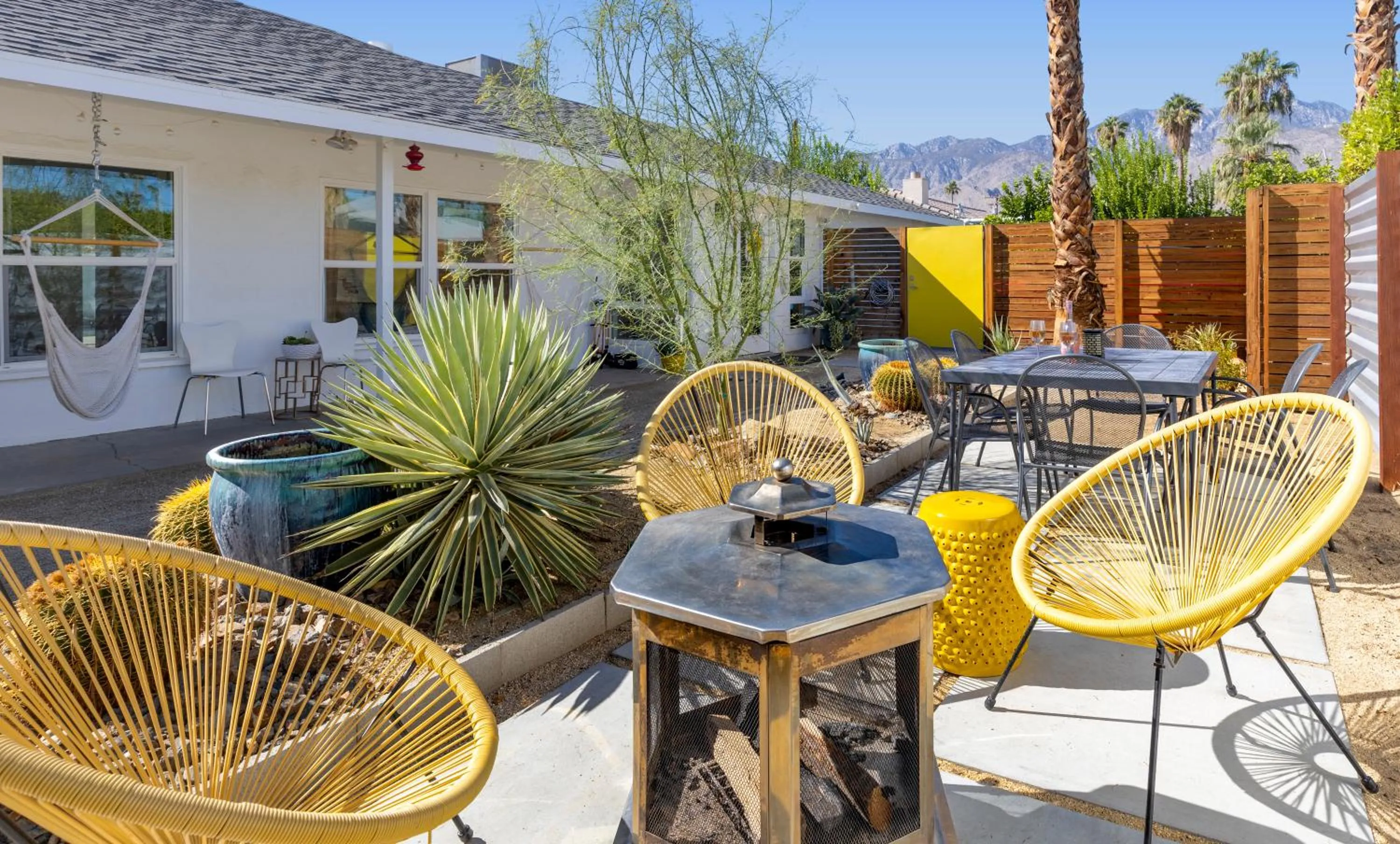 Amarillo House - Luxury Home with Pool & Spa