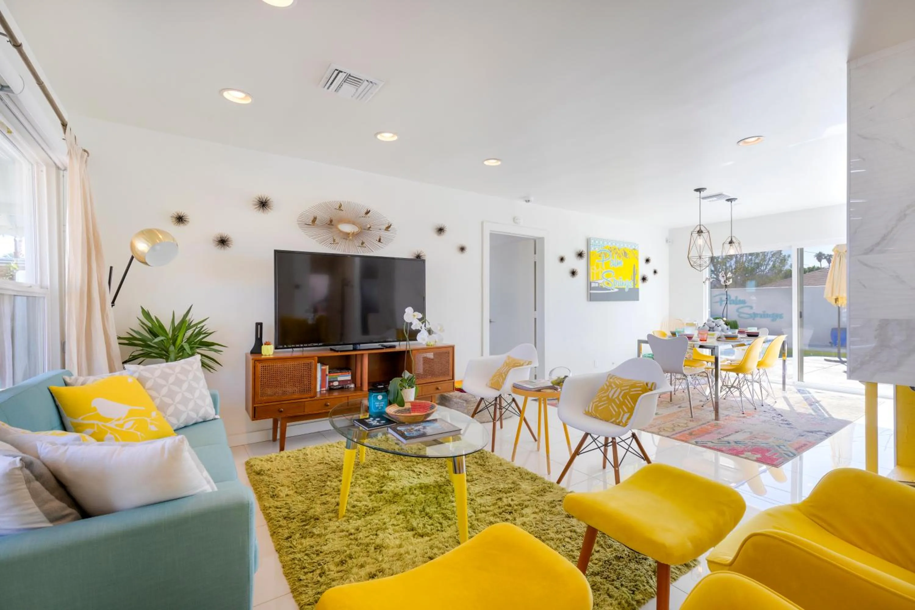 Amarillo House - Luxury Home with Pool & Spa