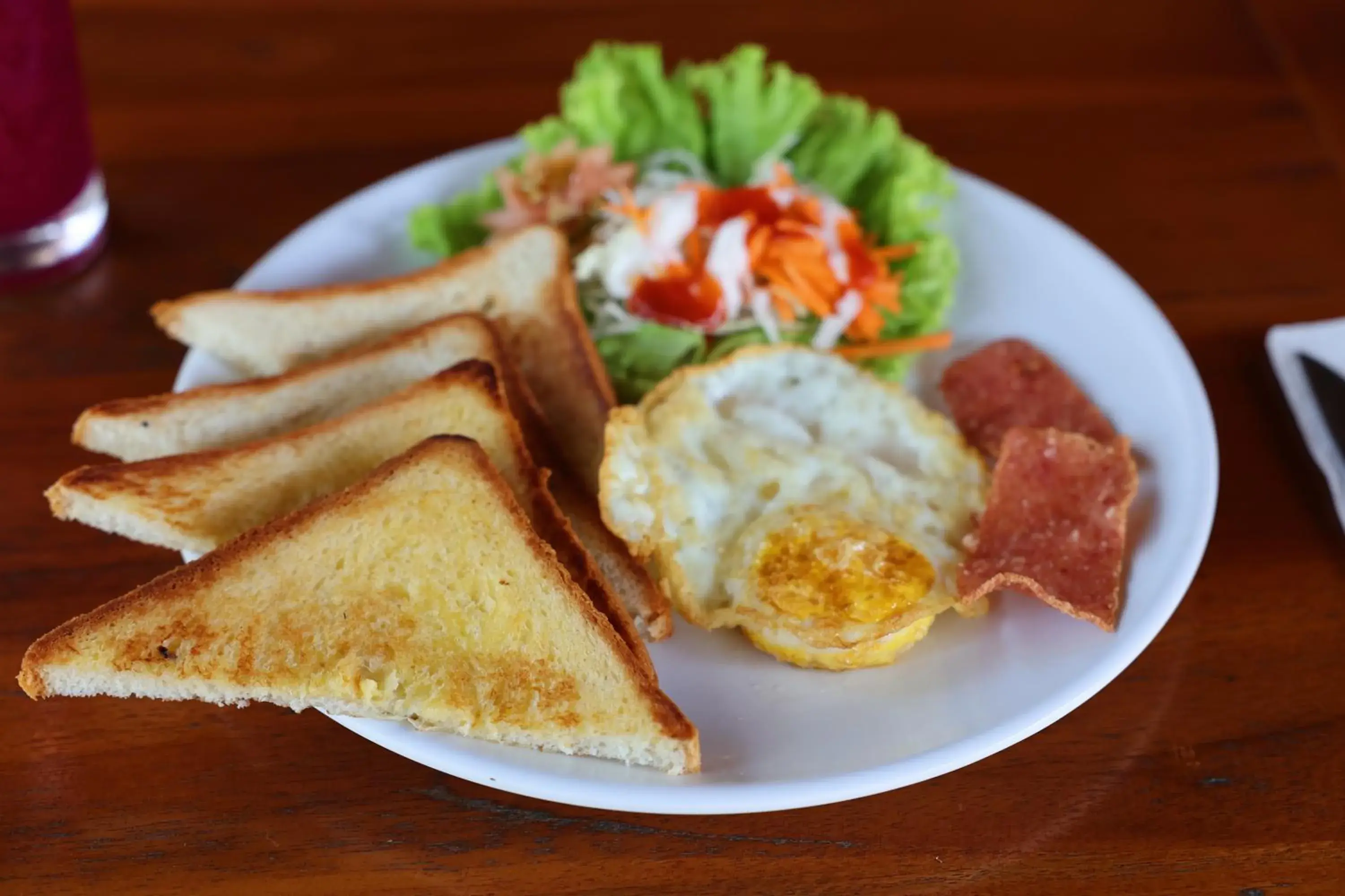 Restaurant/places to eat in Kelingking Tatakan Villa Restaurant/places to eat in Kelingking Tatakan Villa