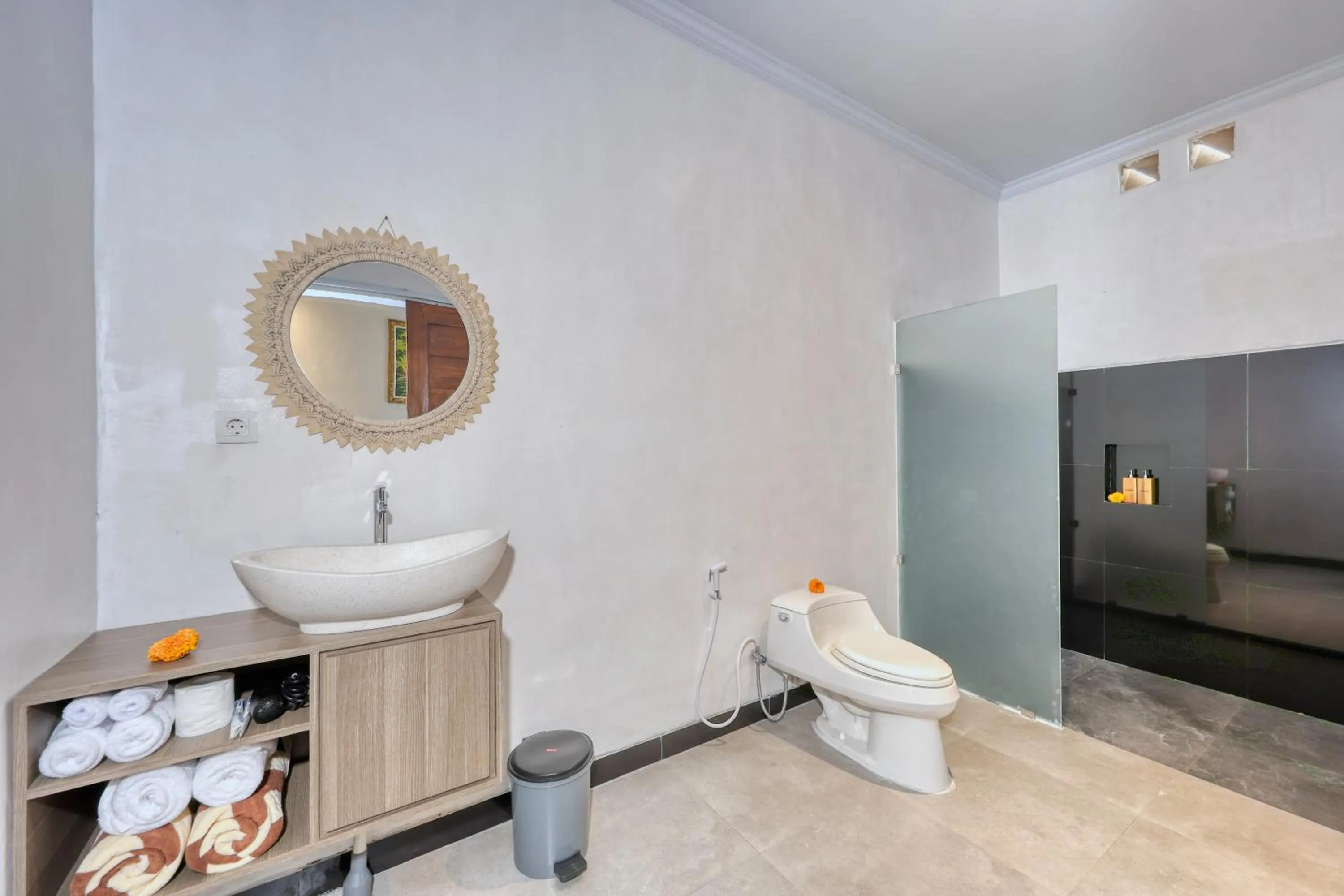 Bathroom in Kelingking Tatakan Villa