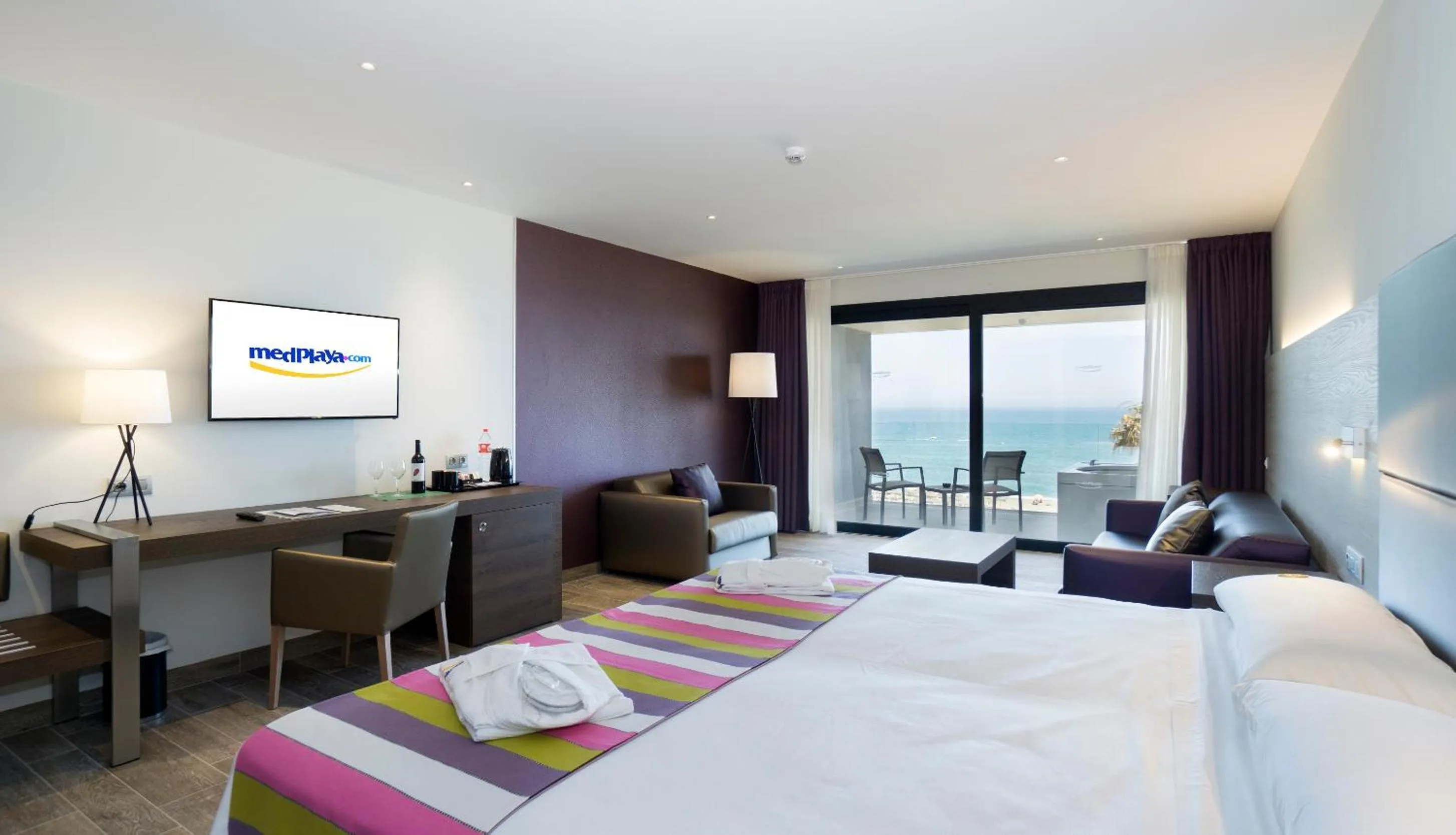 Photo of the whole room, Bed in Medplaya Hotel Pez Espada