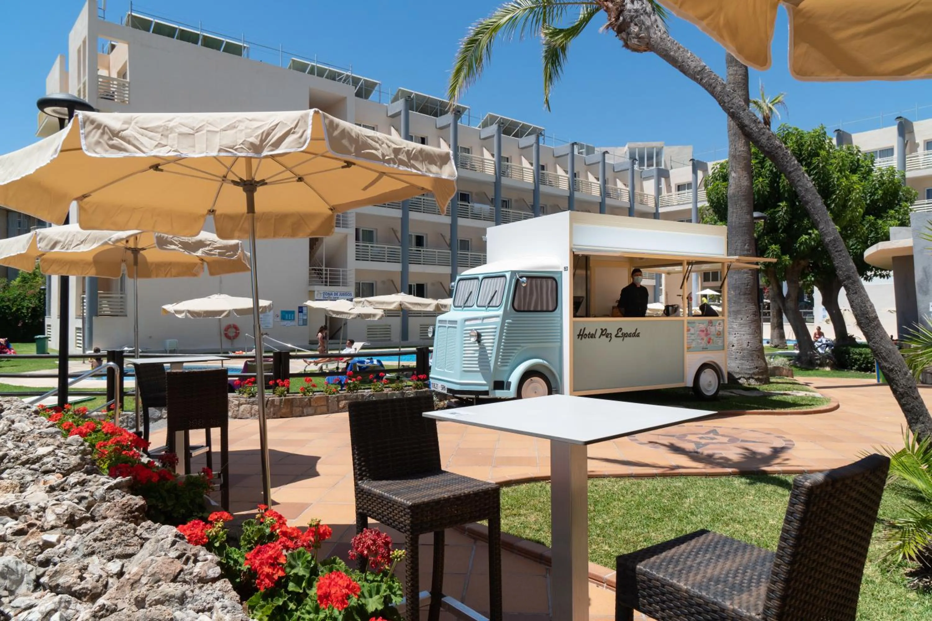 Meals in Medplaya Hotel Pez Espada