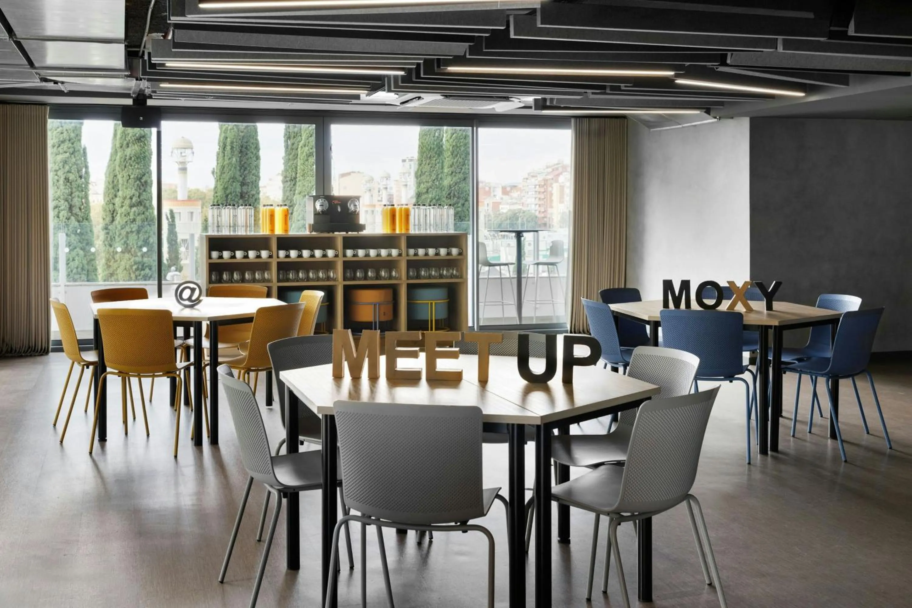 Meeting/conference room in Moxy Barcelona