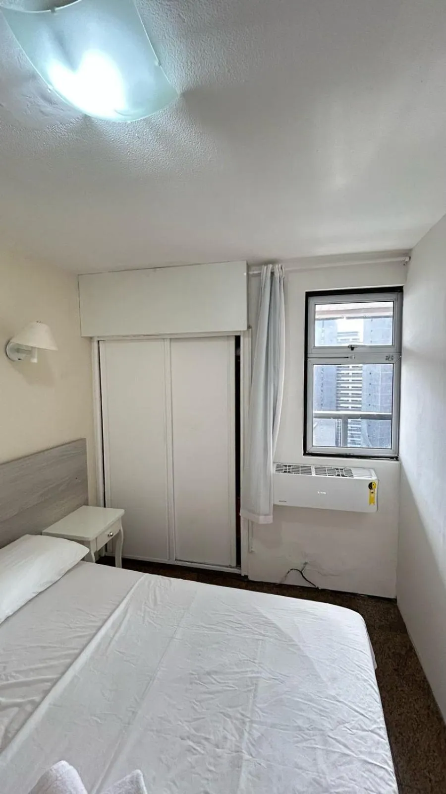 Bed in Flat Atlântico Neto