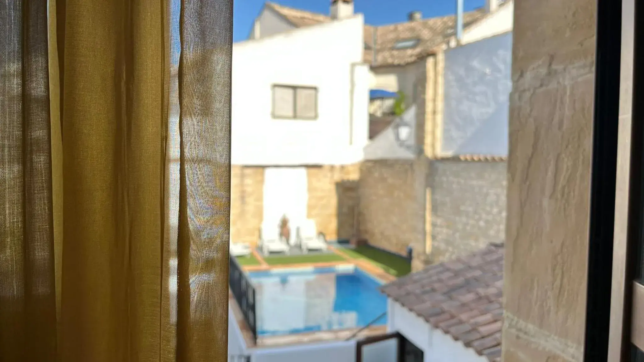 Pool view in Hotel Rosaleda Don Pedro Pool view in Hotel Rosaleda Don Pedro