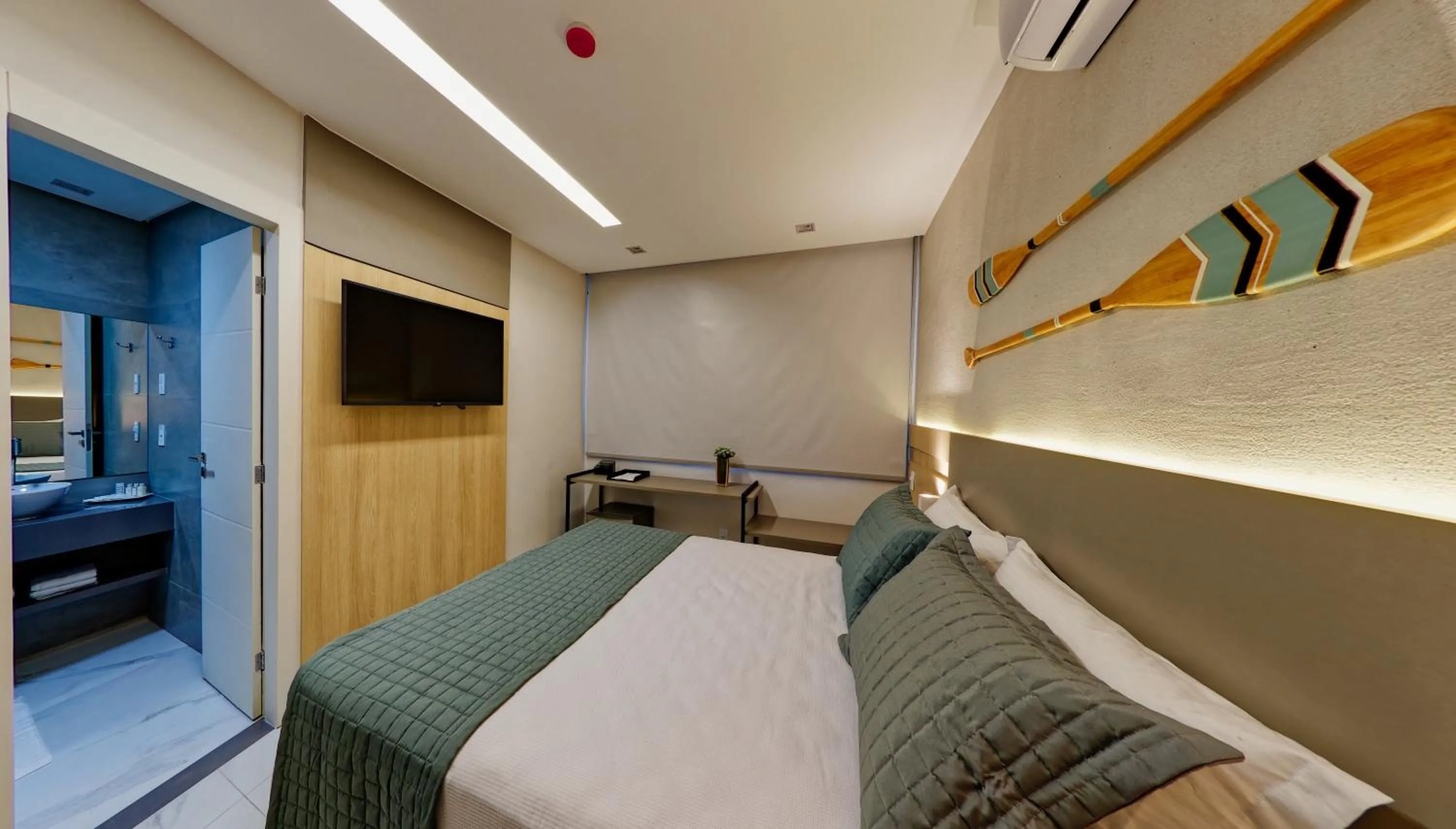 TV and multimedia, Bed in Gaeta Hotel