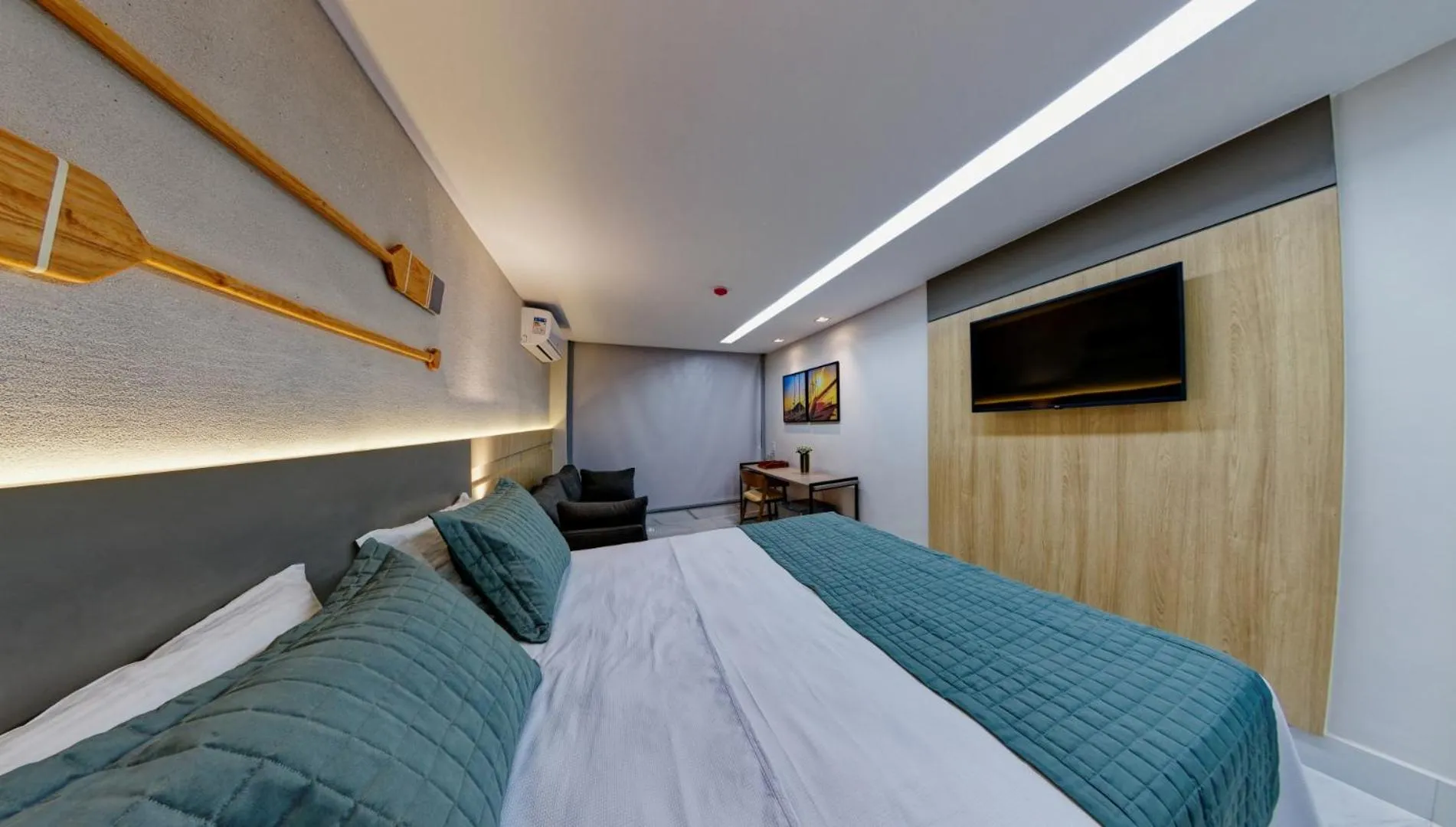 TV and multimedia, Bed in Gaeta Hotel