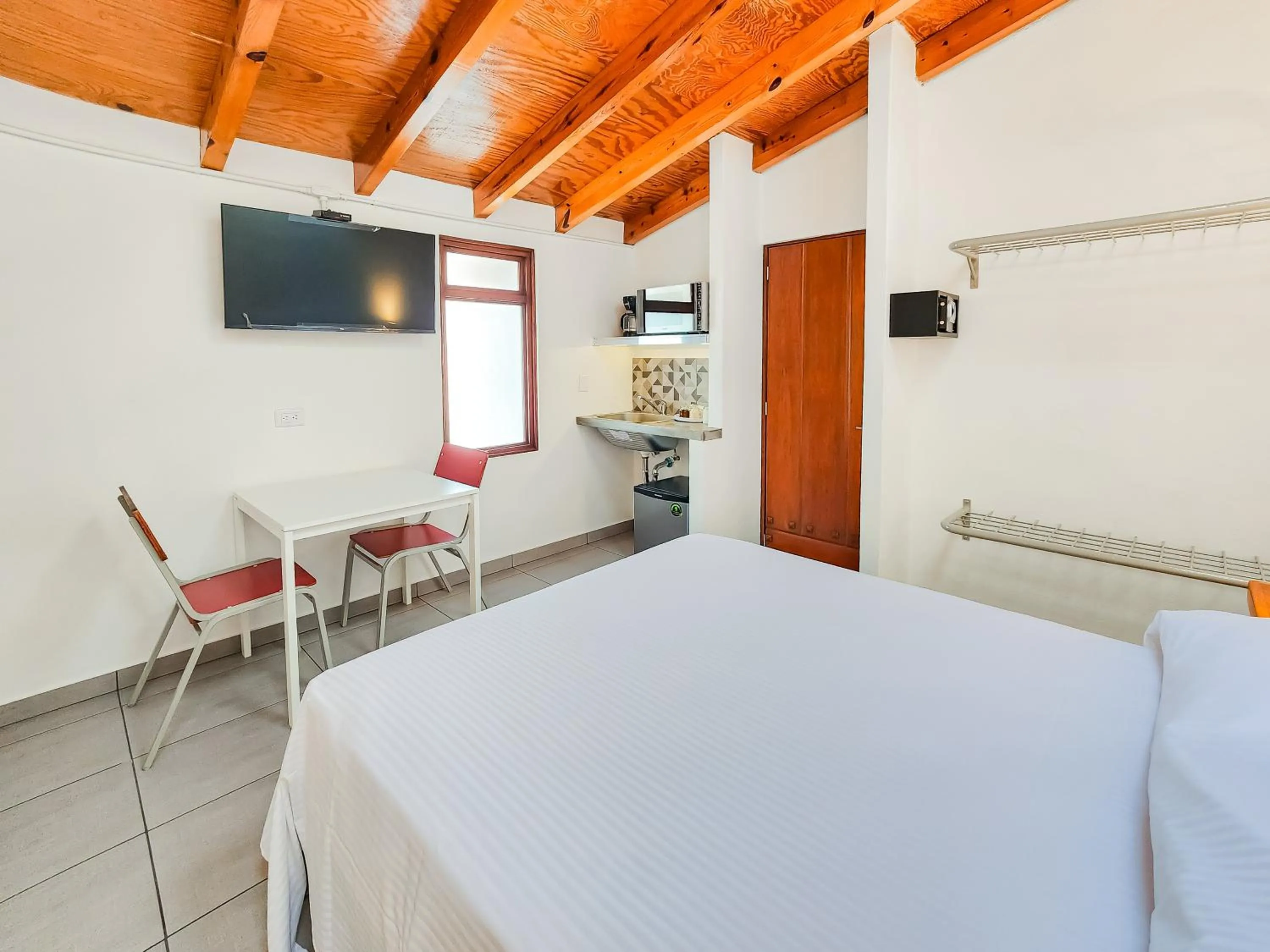 Bed in Niebla Suites