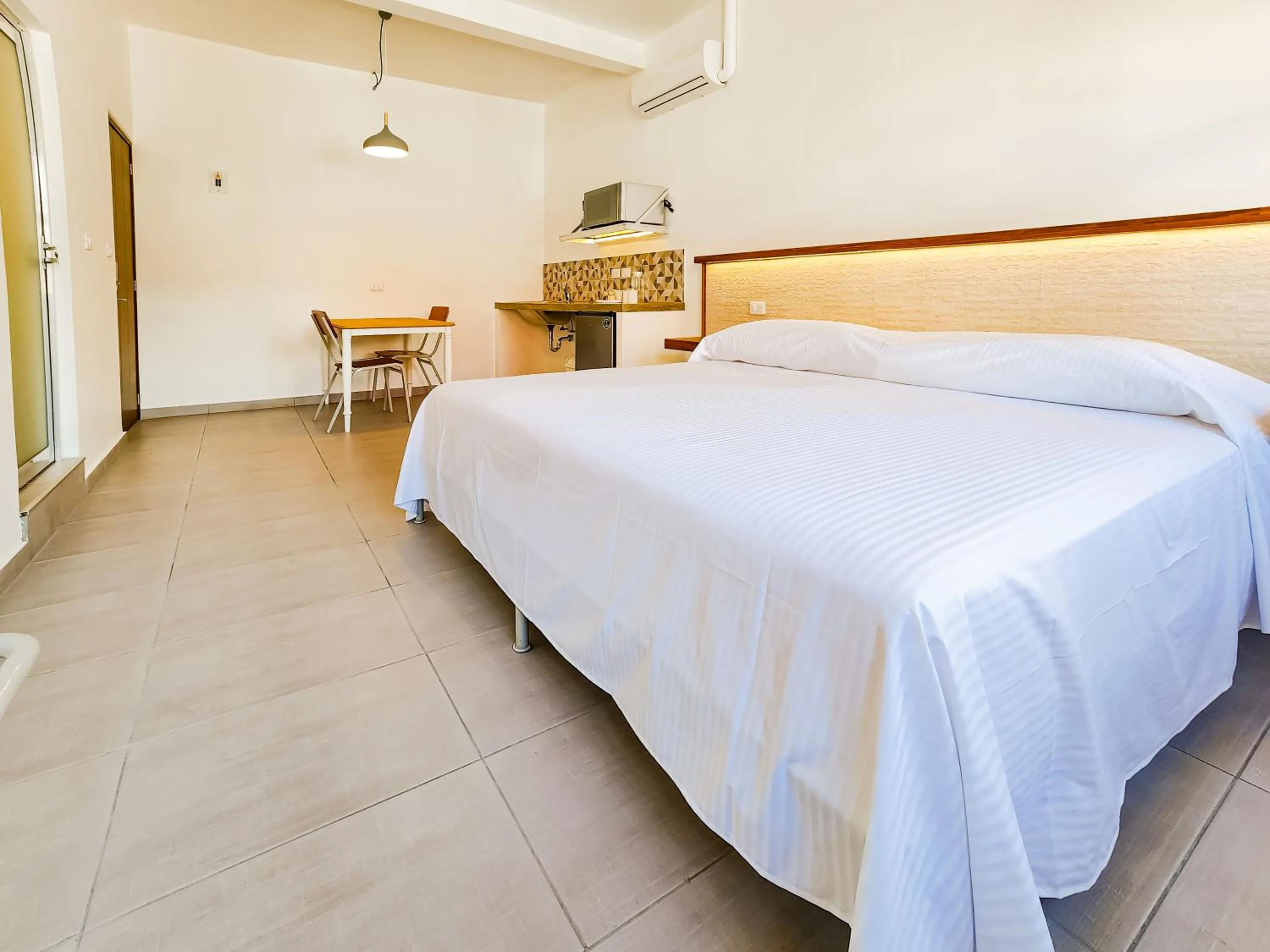 Bed in Niebla Suites