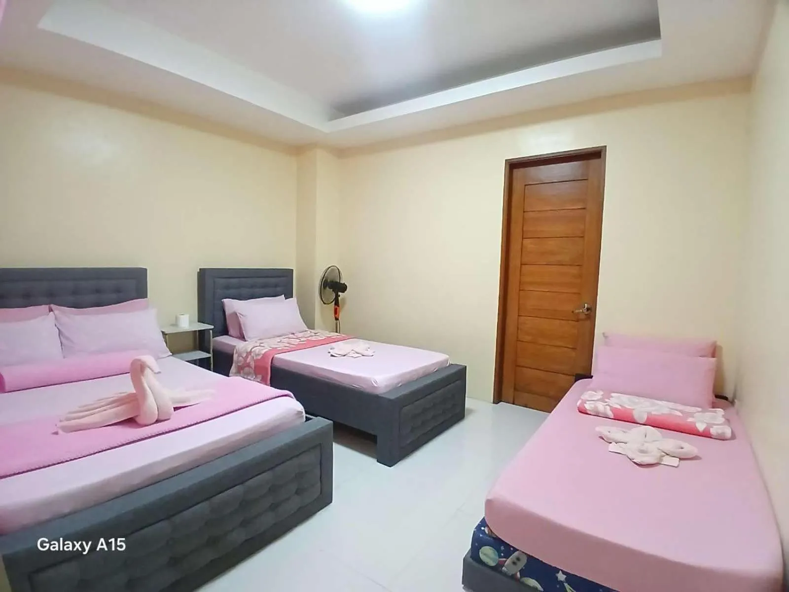 Bed in Aussie Inn Baguio City Direct