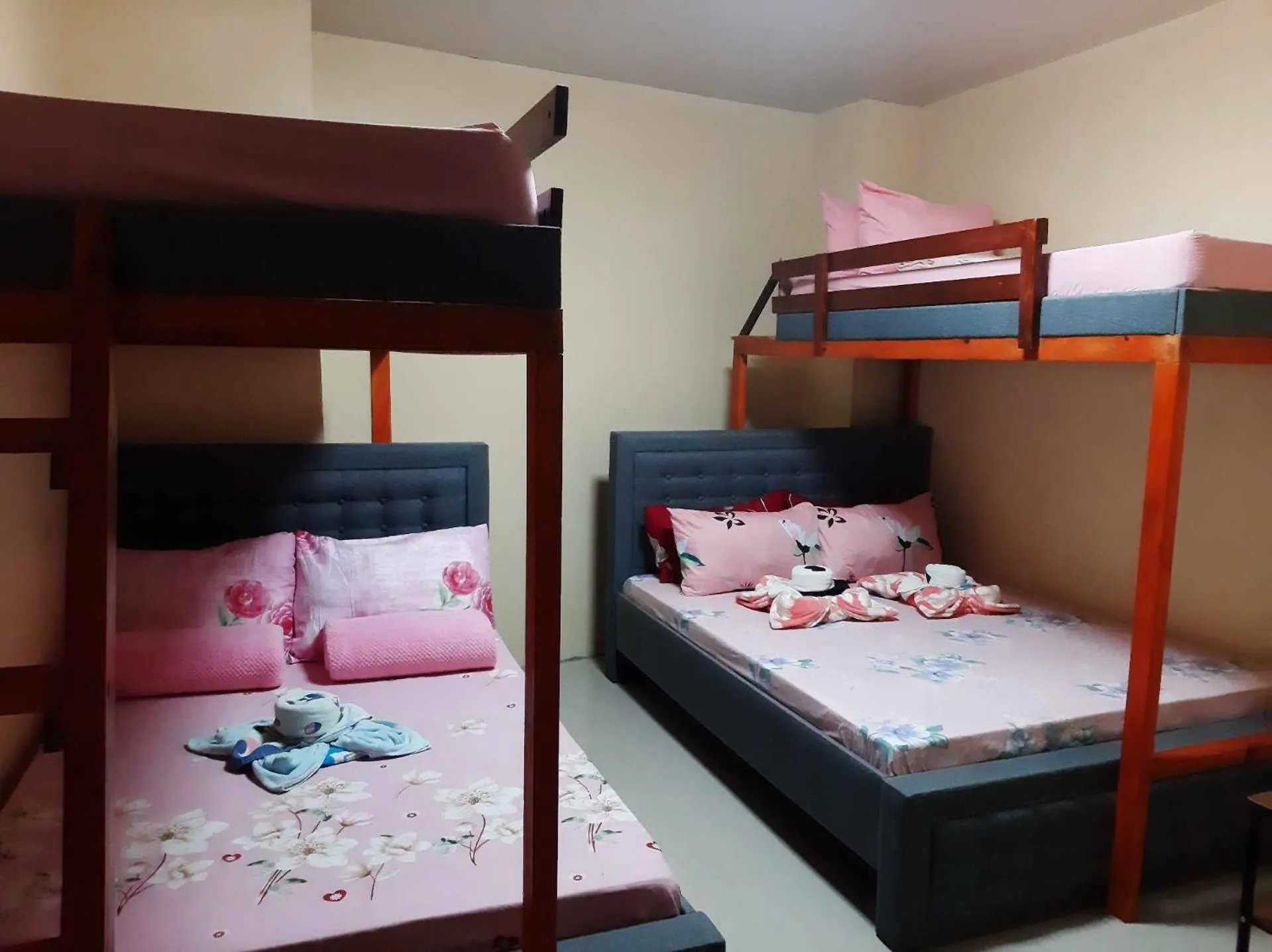 Bed in Aussie Inn Baguio City Direct