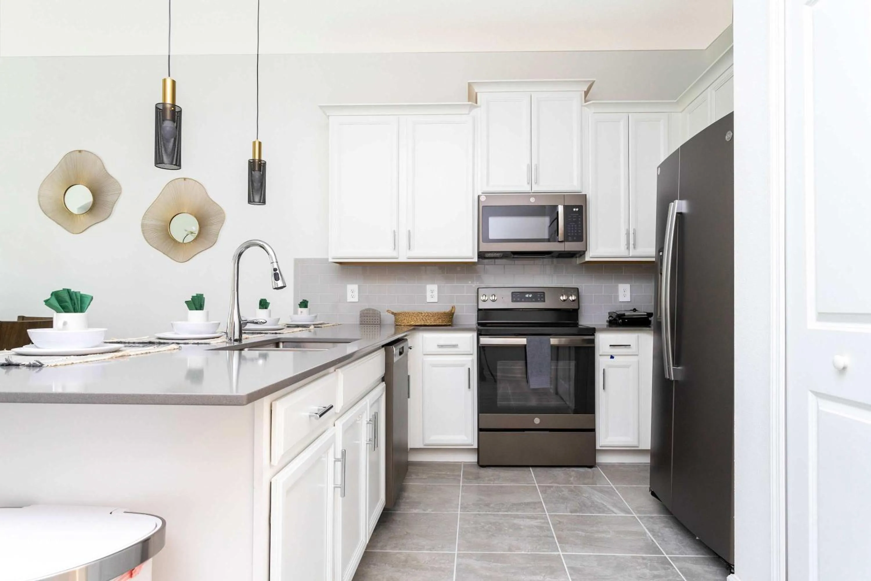 Family Friendly 2 Bd Close to Disney @Champions Gate 8899