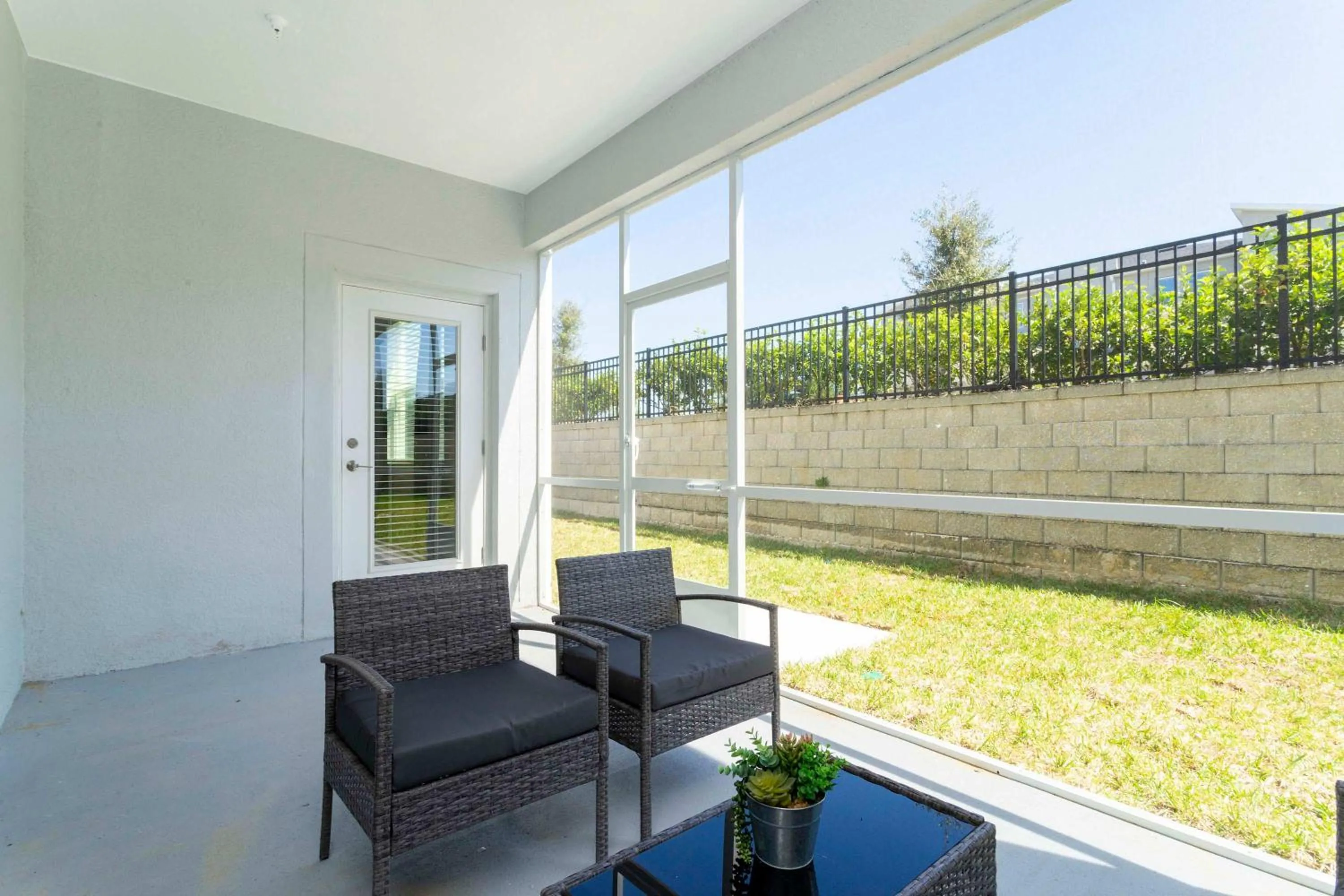 Family Friendly 2 Bd Close to Disney @Champions Gate 8899