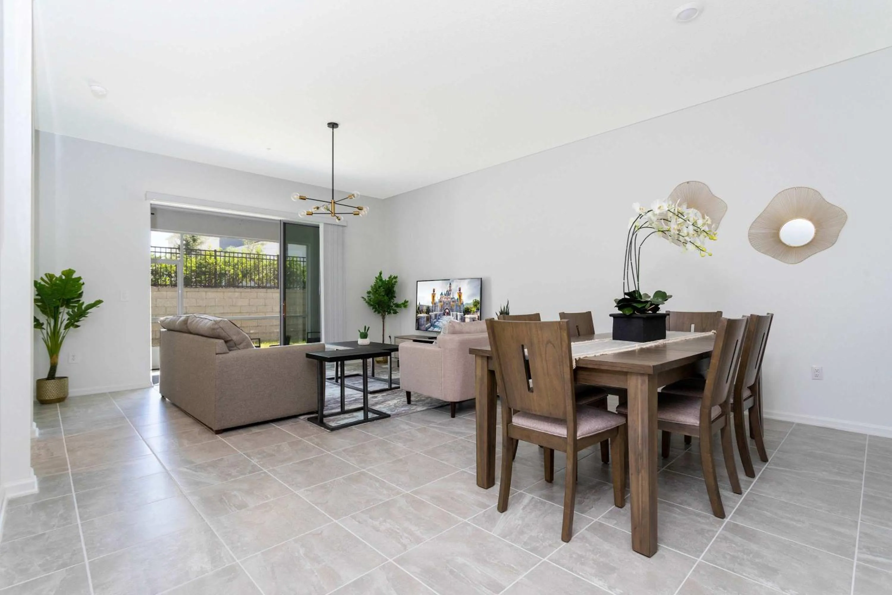 Family Friendly 2 Bd Close to Disney @Champions Gate 8899