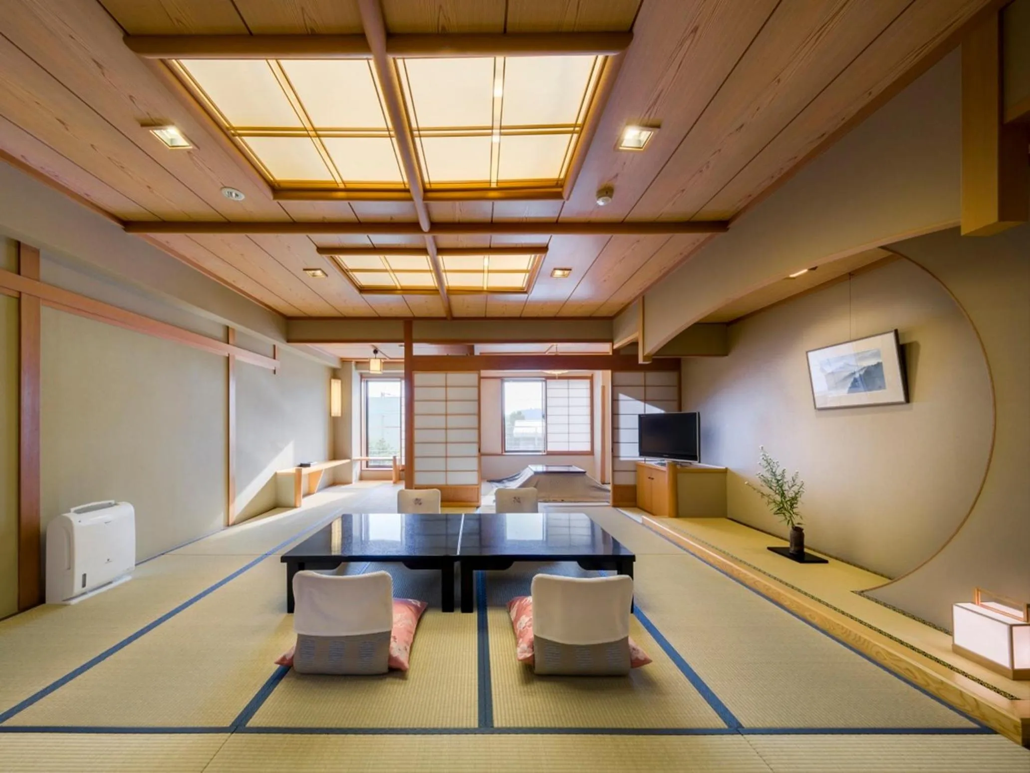 Photo of the whole room in Kaneyamaen