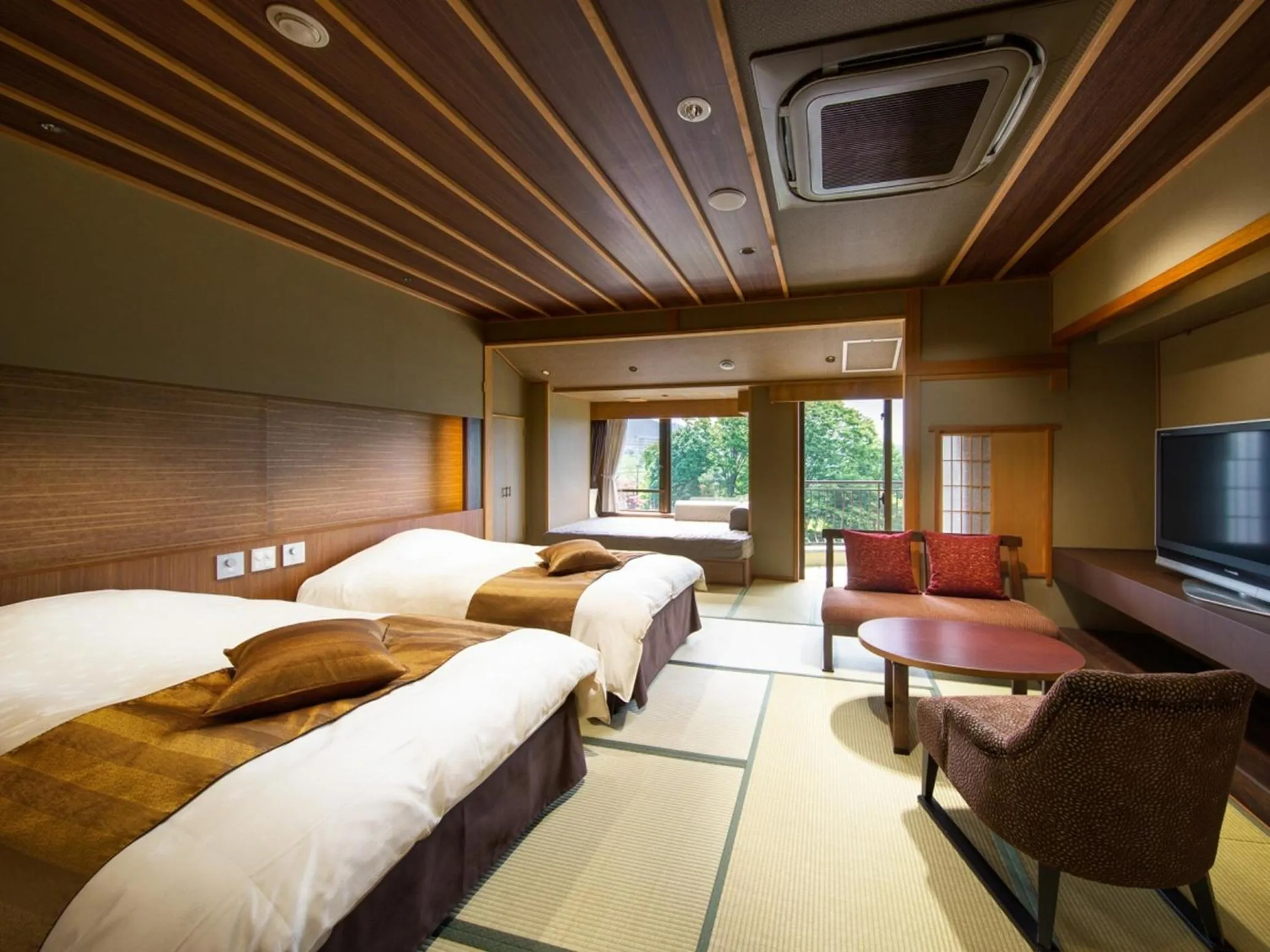 Photo of the whole room, Bed in Kaneyamaen