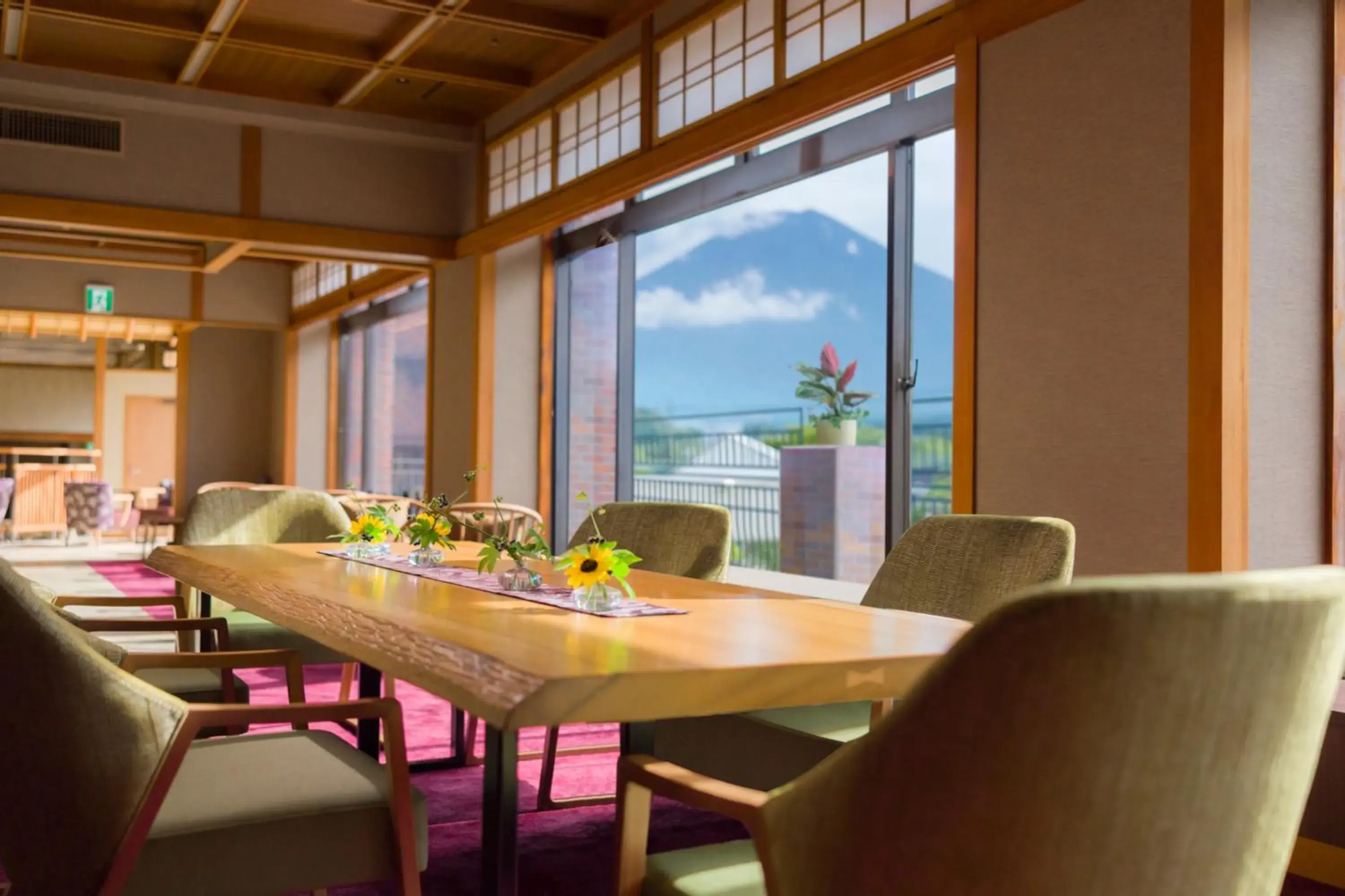 Lounge or bar in Kaneyamaen Lounge or bar in Kaneyamaen