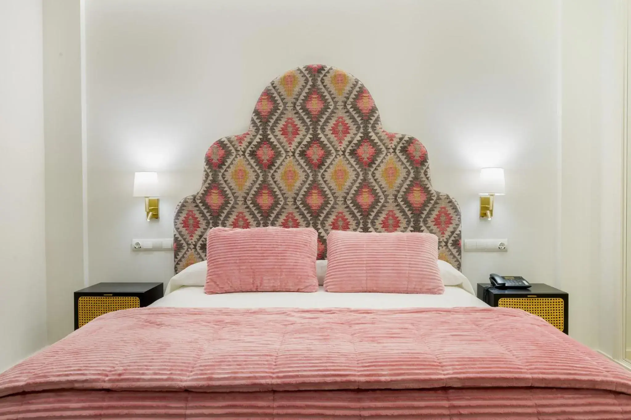 Photo of the whole room, Bed in Sercotel Las Casas de los Mercaderes Photo of the whole room, Bed in Sercotel Las Casas de los Mercaderes