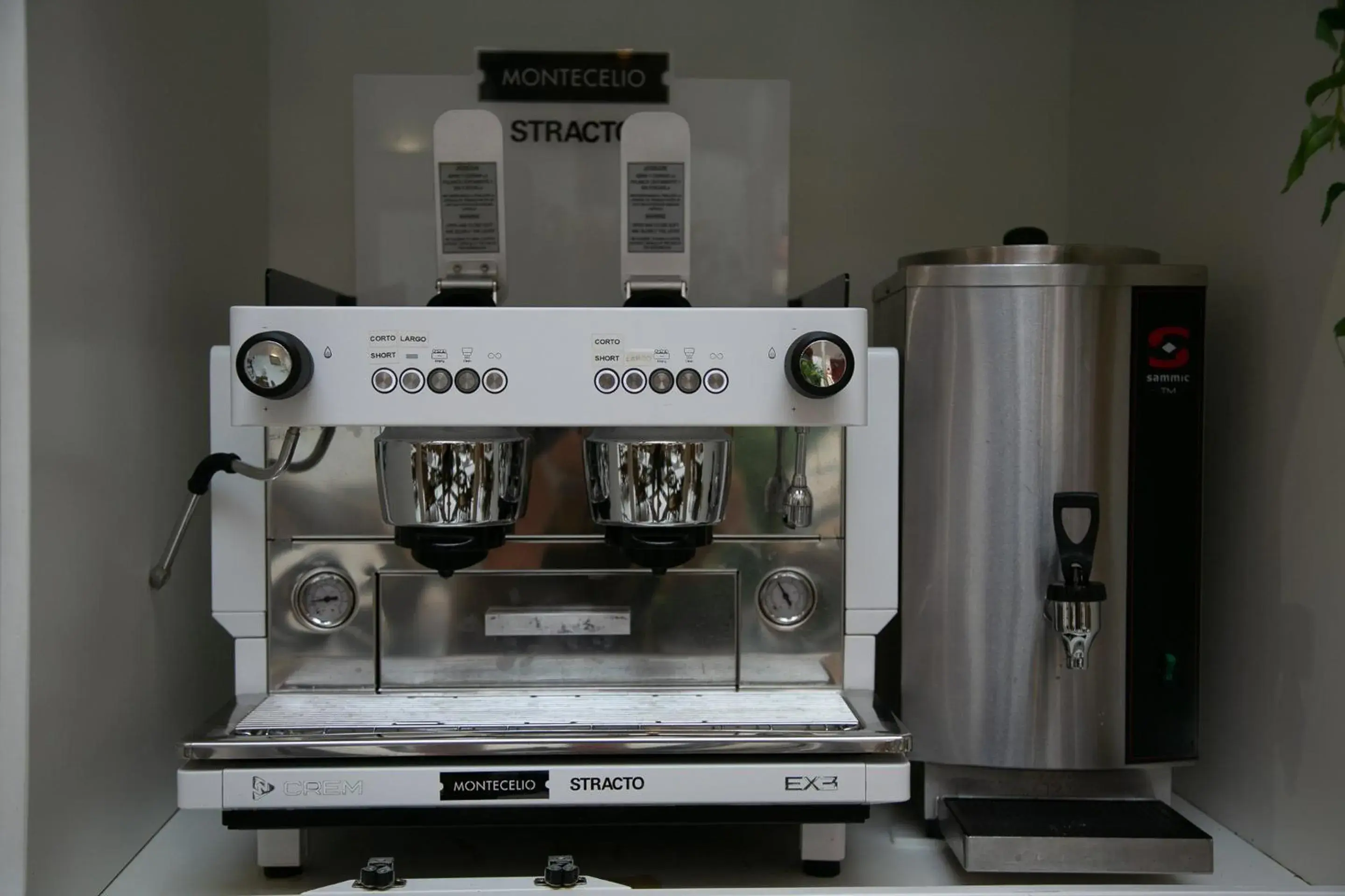 Breakfast in Sercotel Las Casas de los Mercaderes Breakfast in Sercotel Las Casas de los Mercaderes