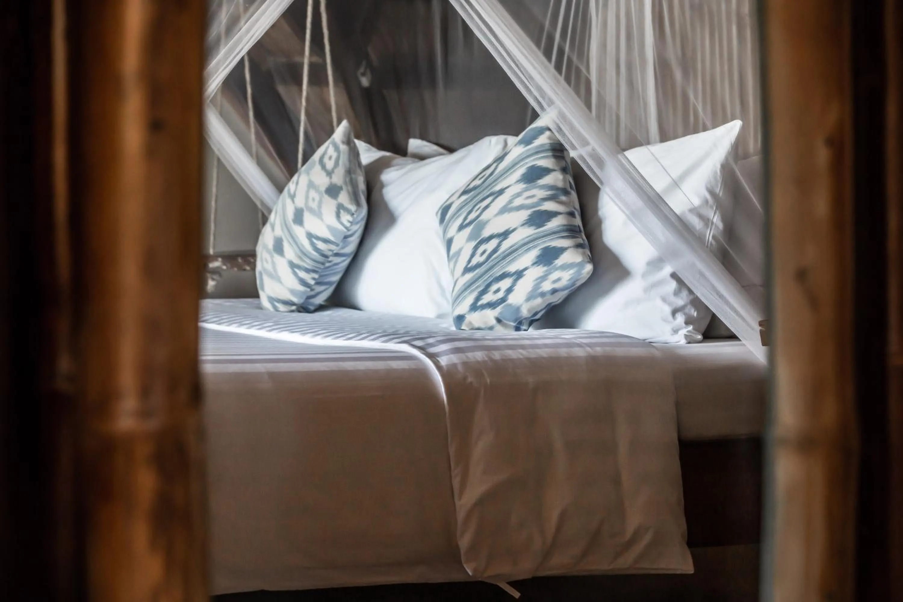 Bed in The Beach House Ocam Ocam