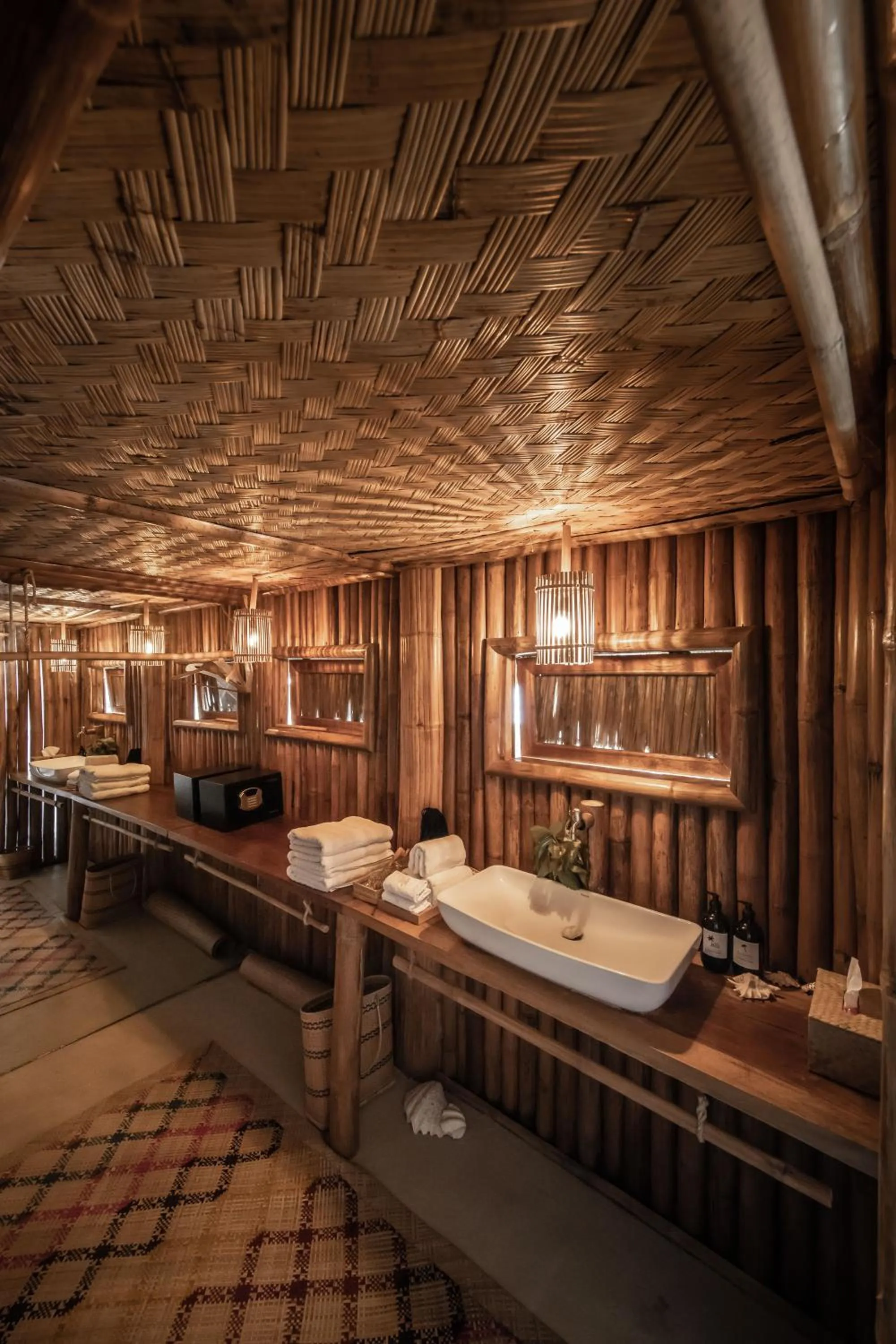 Bathroom in The Beach House Ocam Ocam