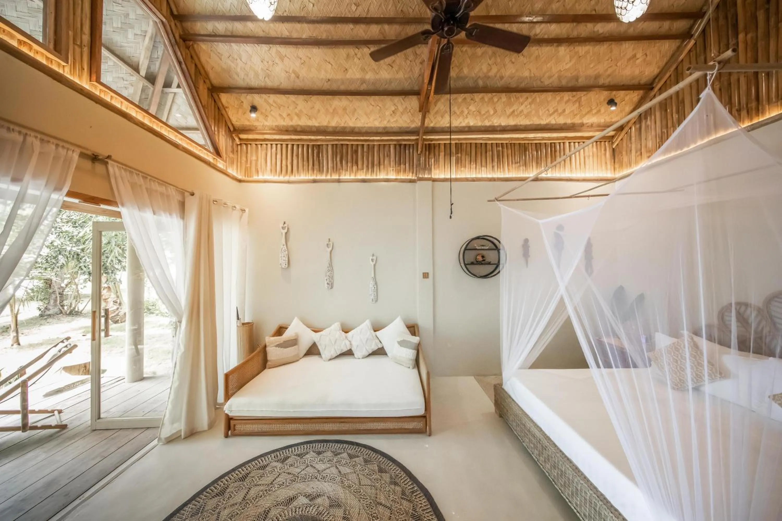 Bed in The Beach House Ocam Ocam