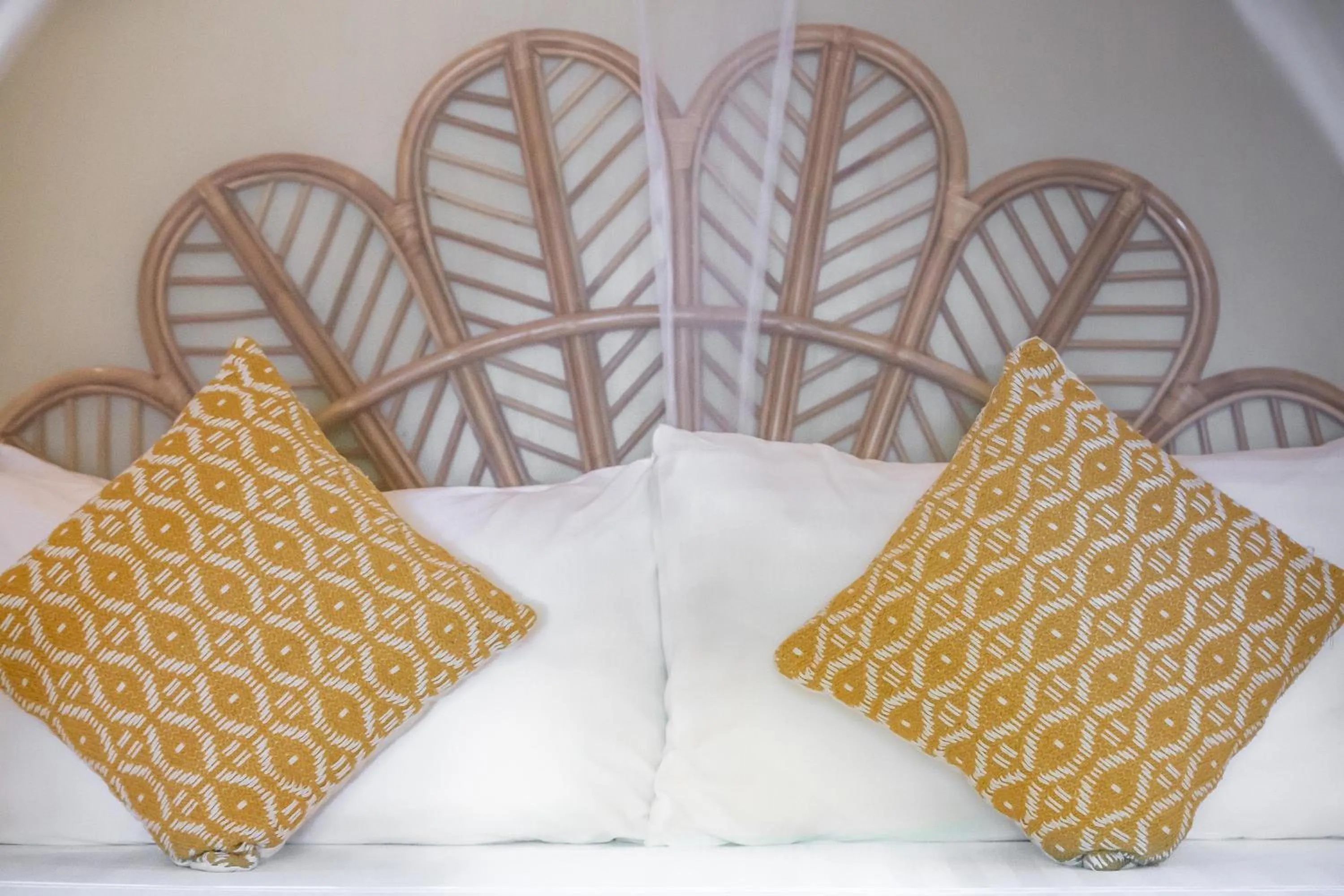 Bed in The Beach House Ocam Ocam