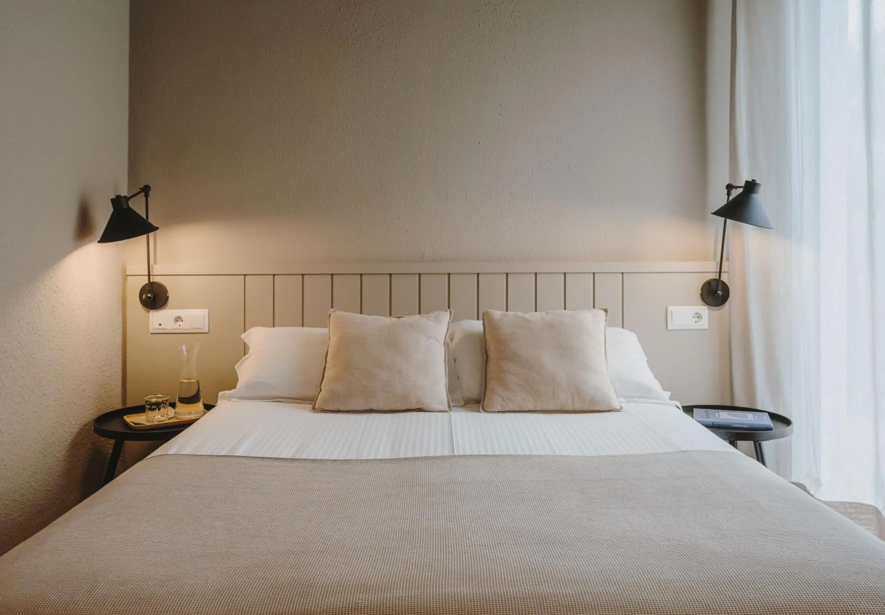 Double or Twin Room with Mountain View in Hotel Llane Petit Double or Twin Room with Mountain View in Hotel Llane Petit