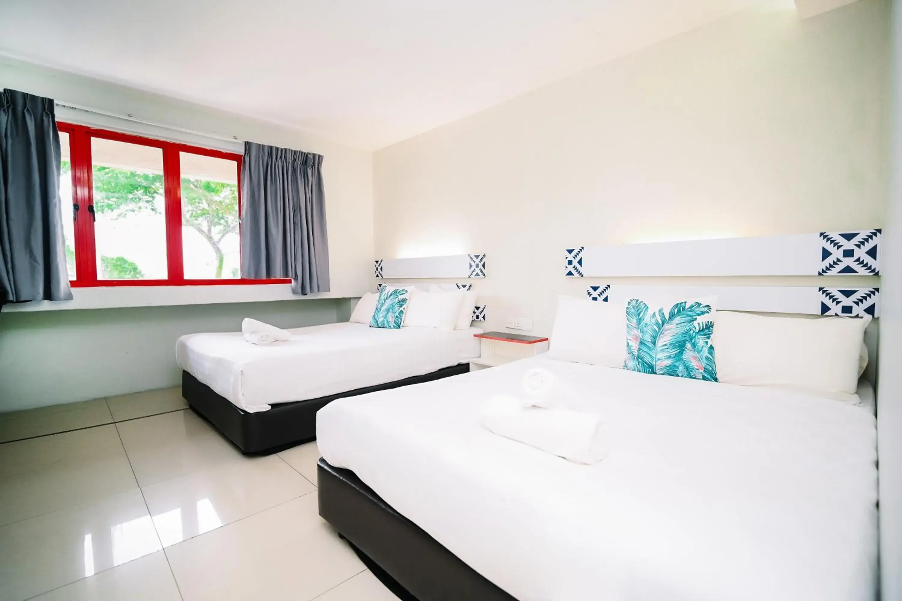 Deluxe Family Room in Swing & Pillows - PJ SS2 Deluxe Family Room in Swing & Pillows - PJ SS2