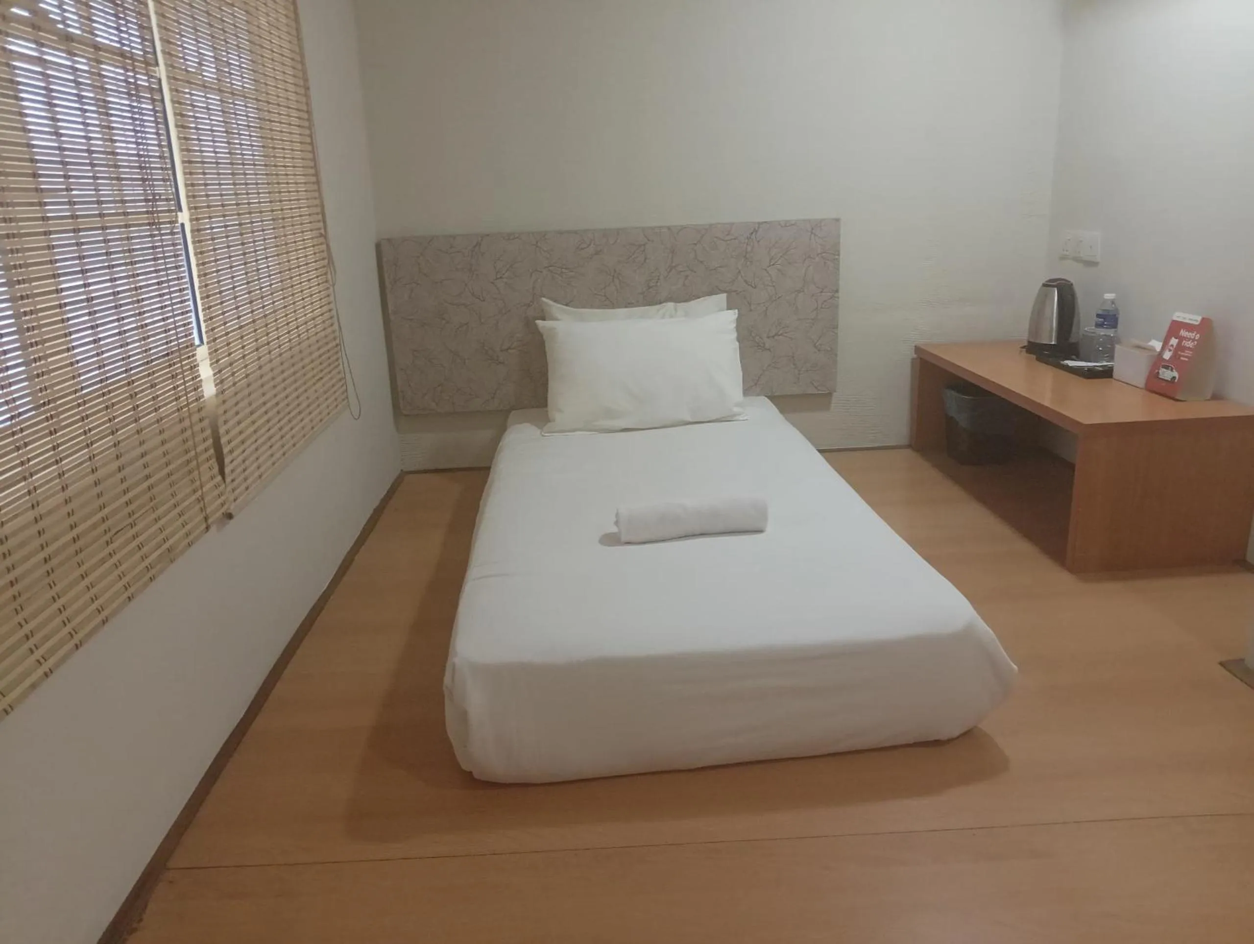 Bed in Swing & Pillows - PJ SS2