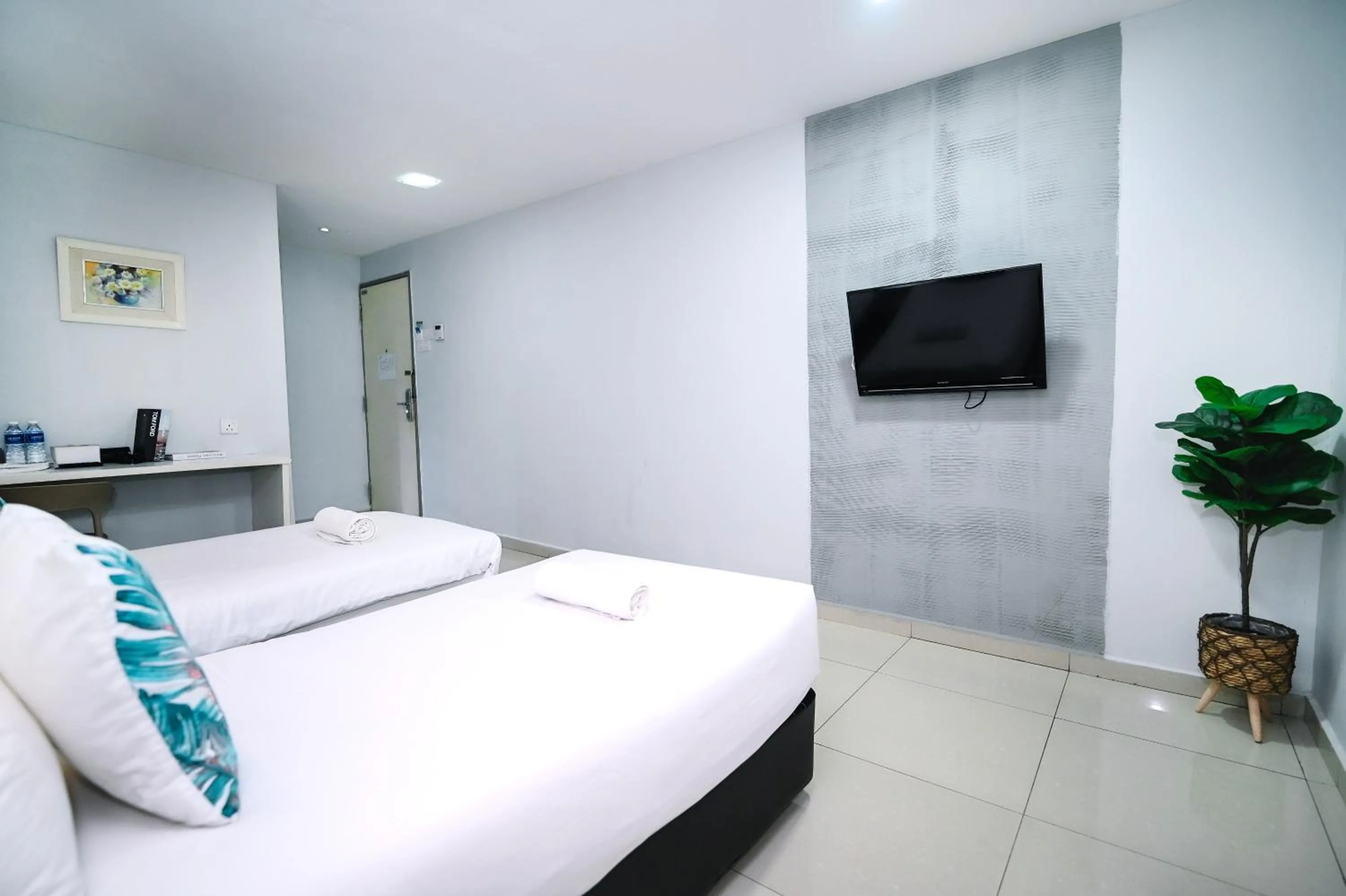 Bed in Swing & Pillows - PJ SS2